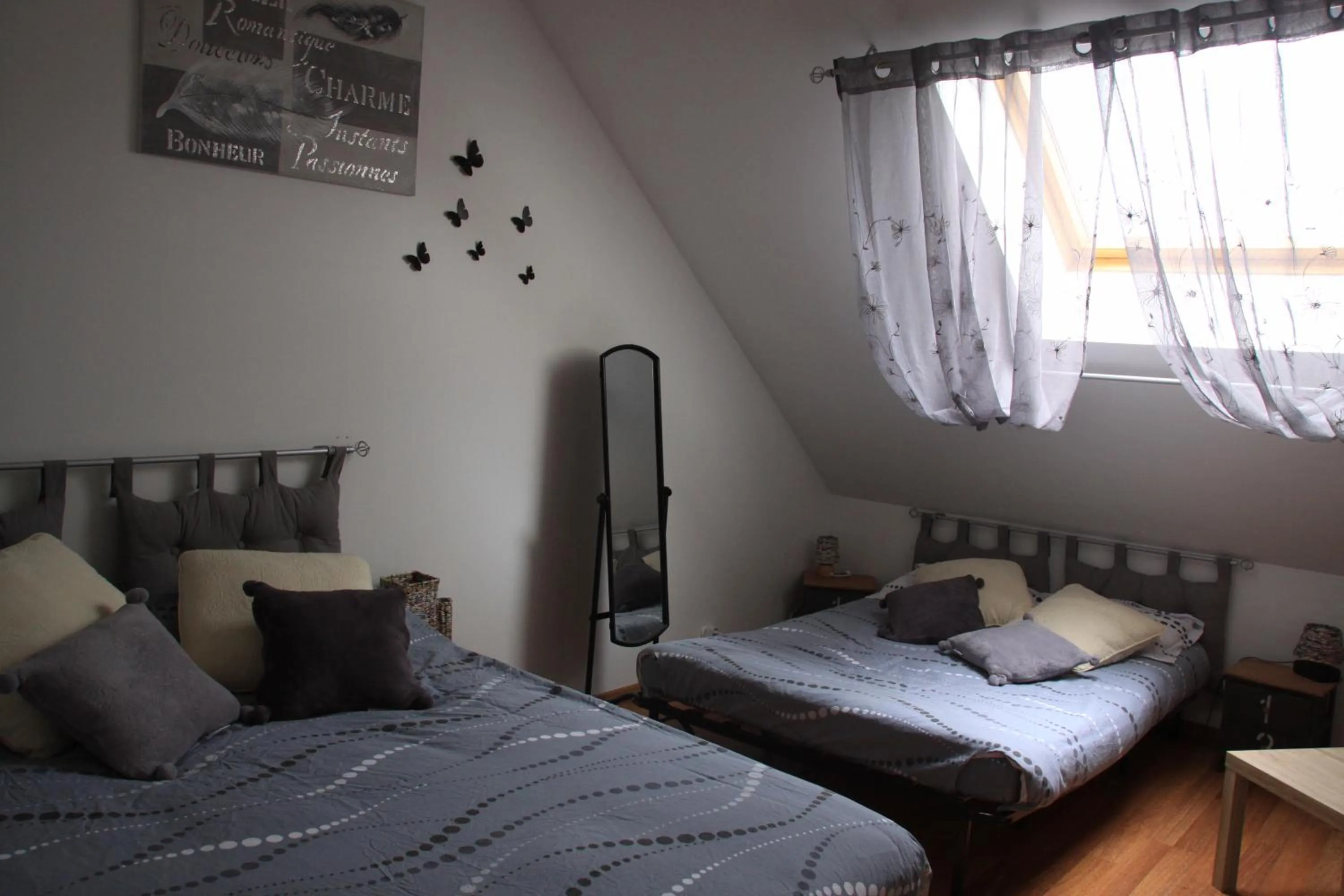 Bedroom, Bed in Celine'Home