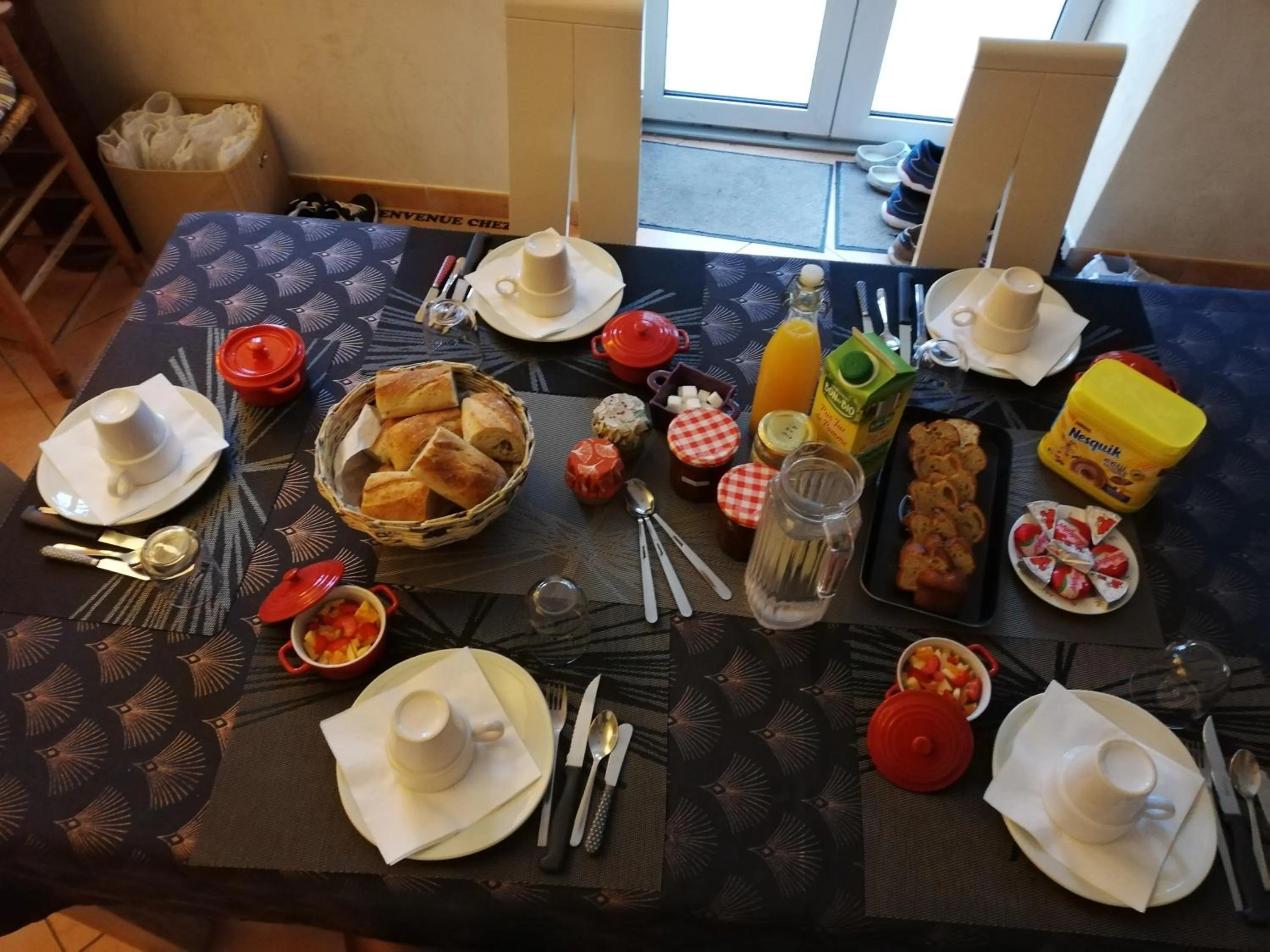 Breakfast in Celine'Home