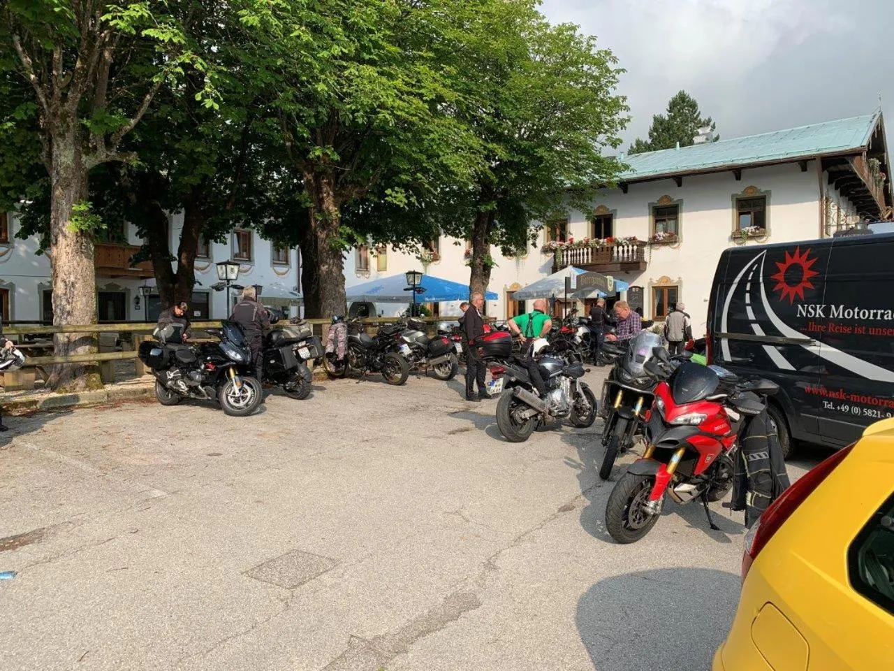 group of guests in Hotel Alter Wirt