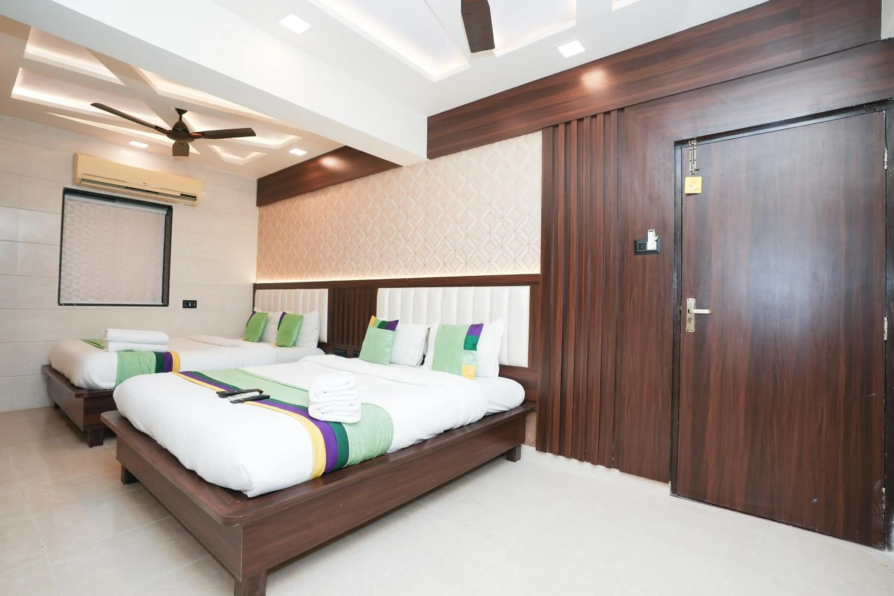 Bedroom in Hotel Neelkiran