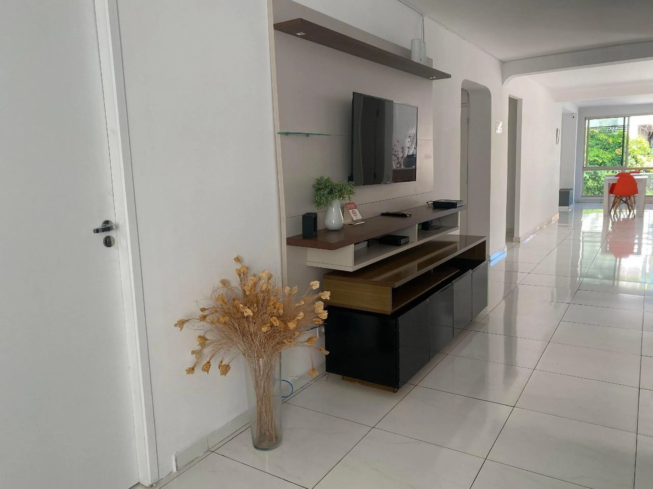 Communal lounge/ TV room in POUSADA MUNDI MORUMBI