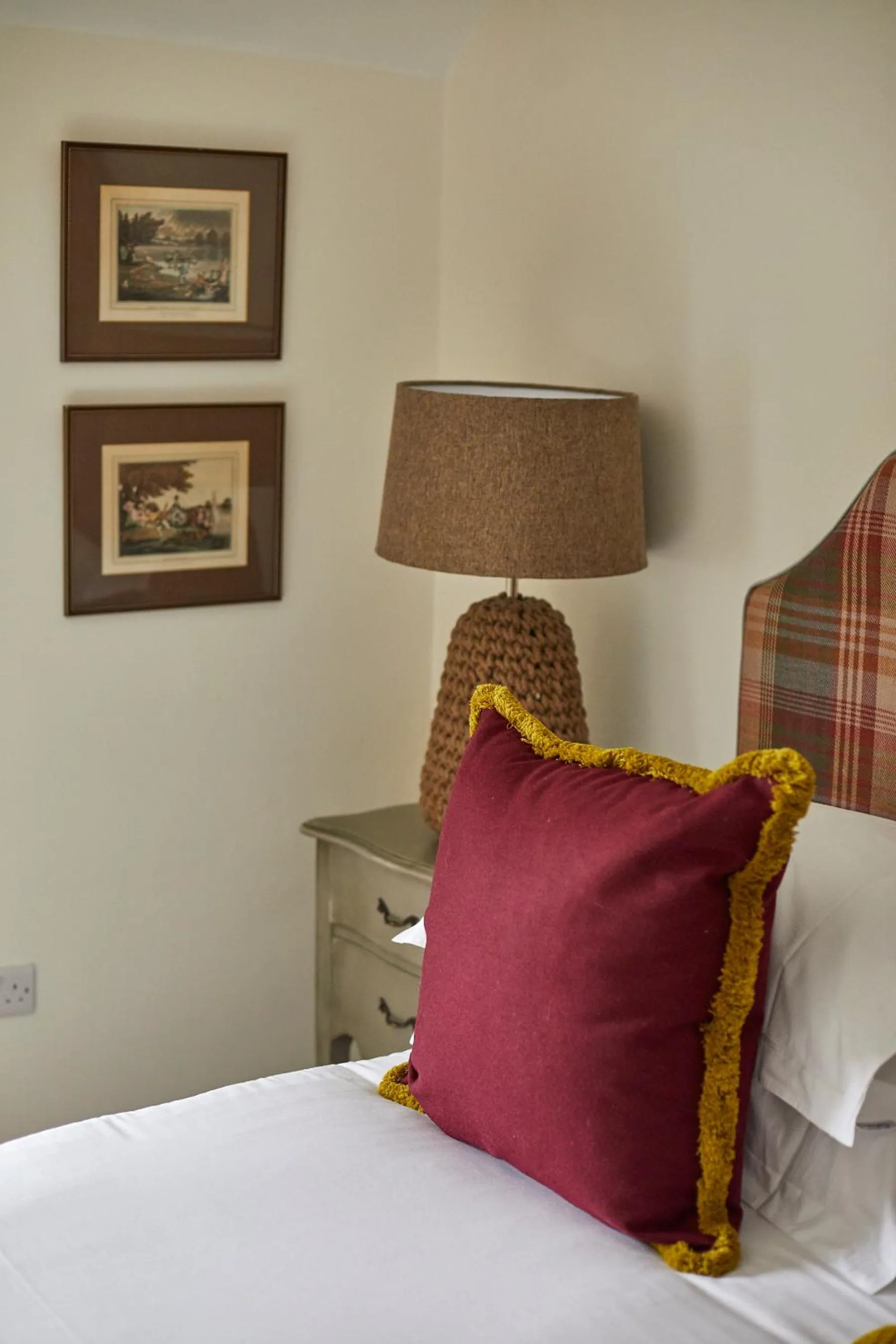 Bedroom, Bed in The Pot Kiln