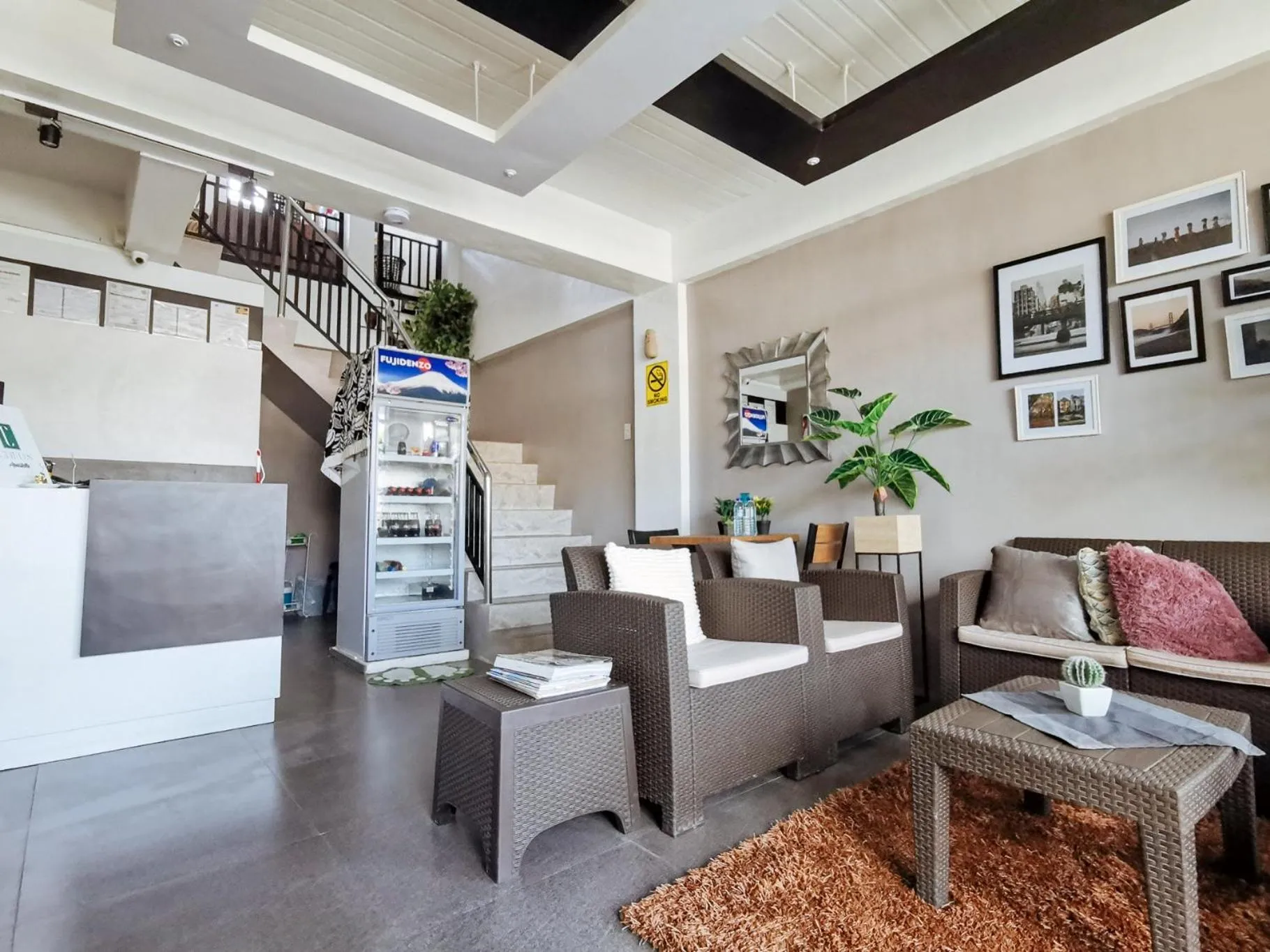 Lobby or reception in RedDoorz near Gaisano Mall Gensan