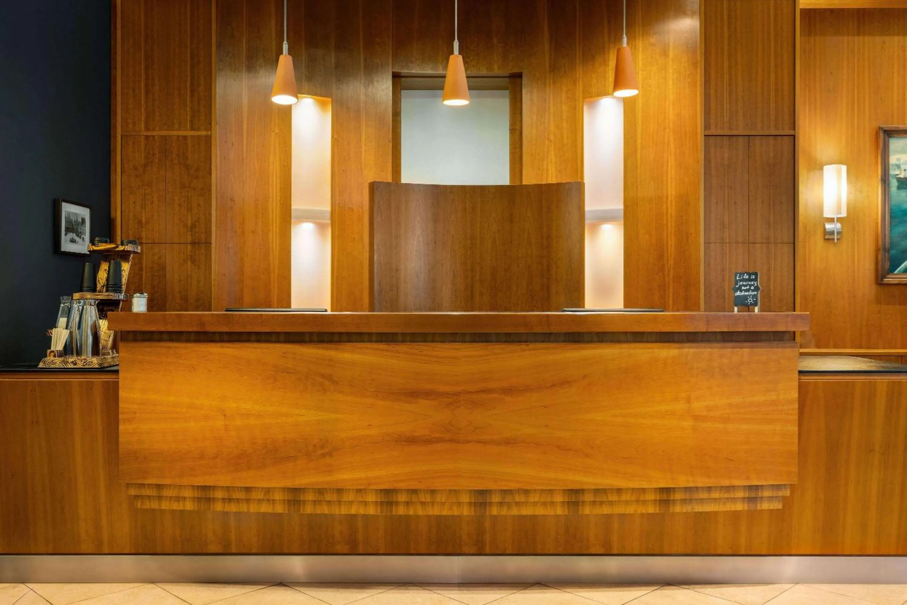 Lobby or reception in Vienna House by Wyndham Sonne Rostock