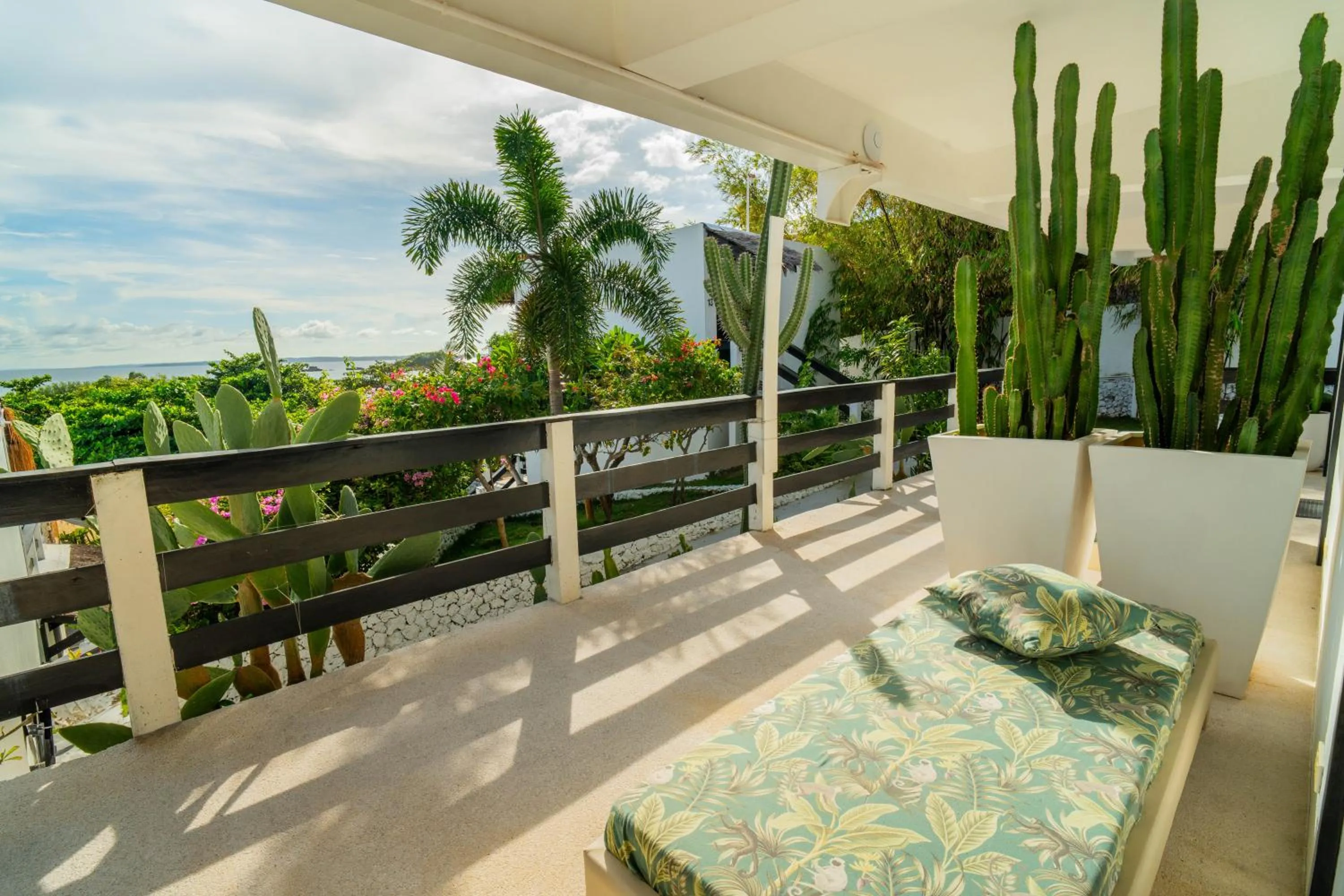 Balcony/Terrace in Blanco Beach Resort Malapascua