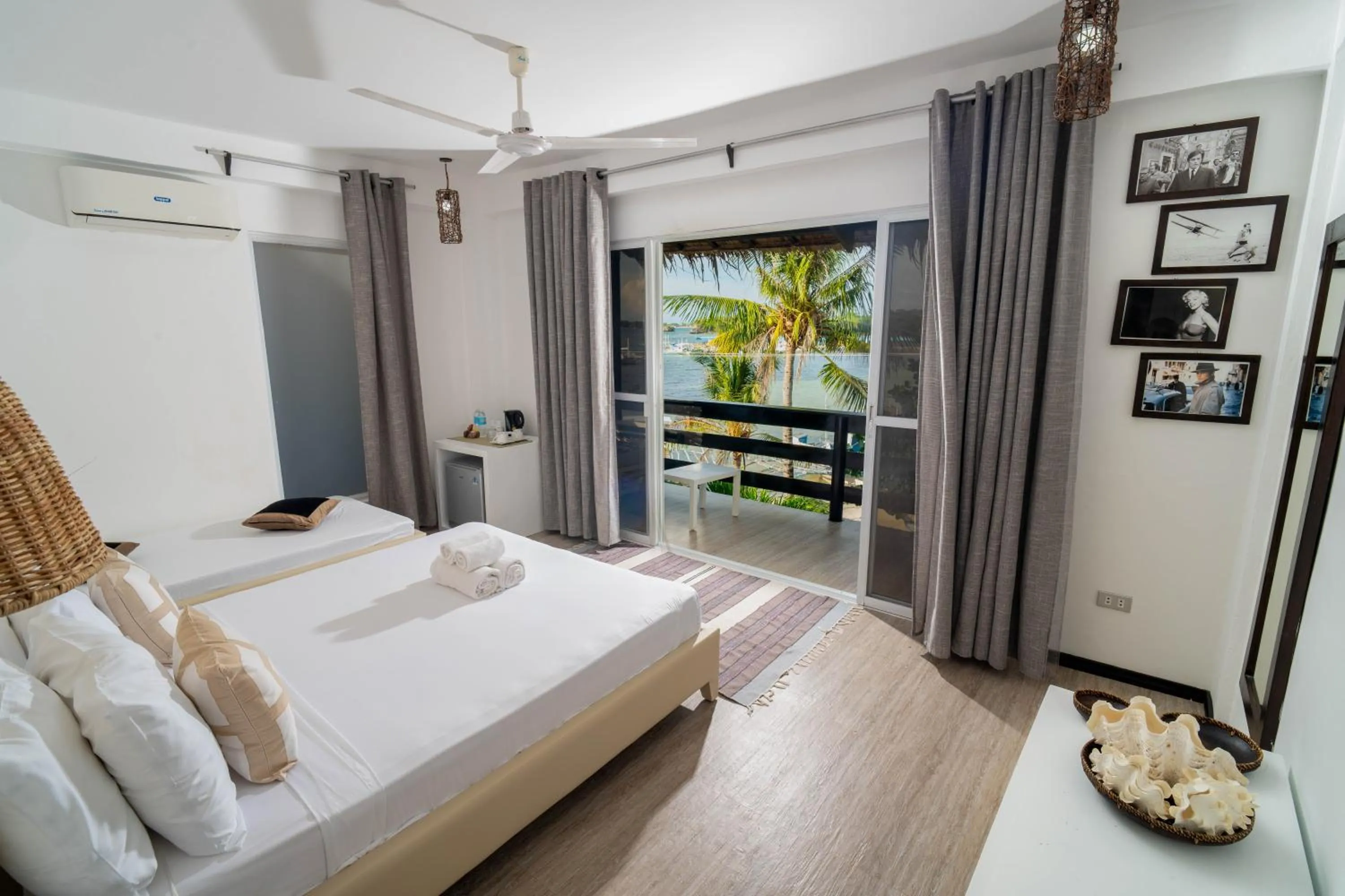 View (from property/room), Bed in Blanco Beach Resort Malapascua