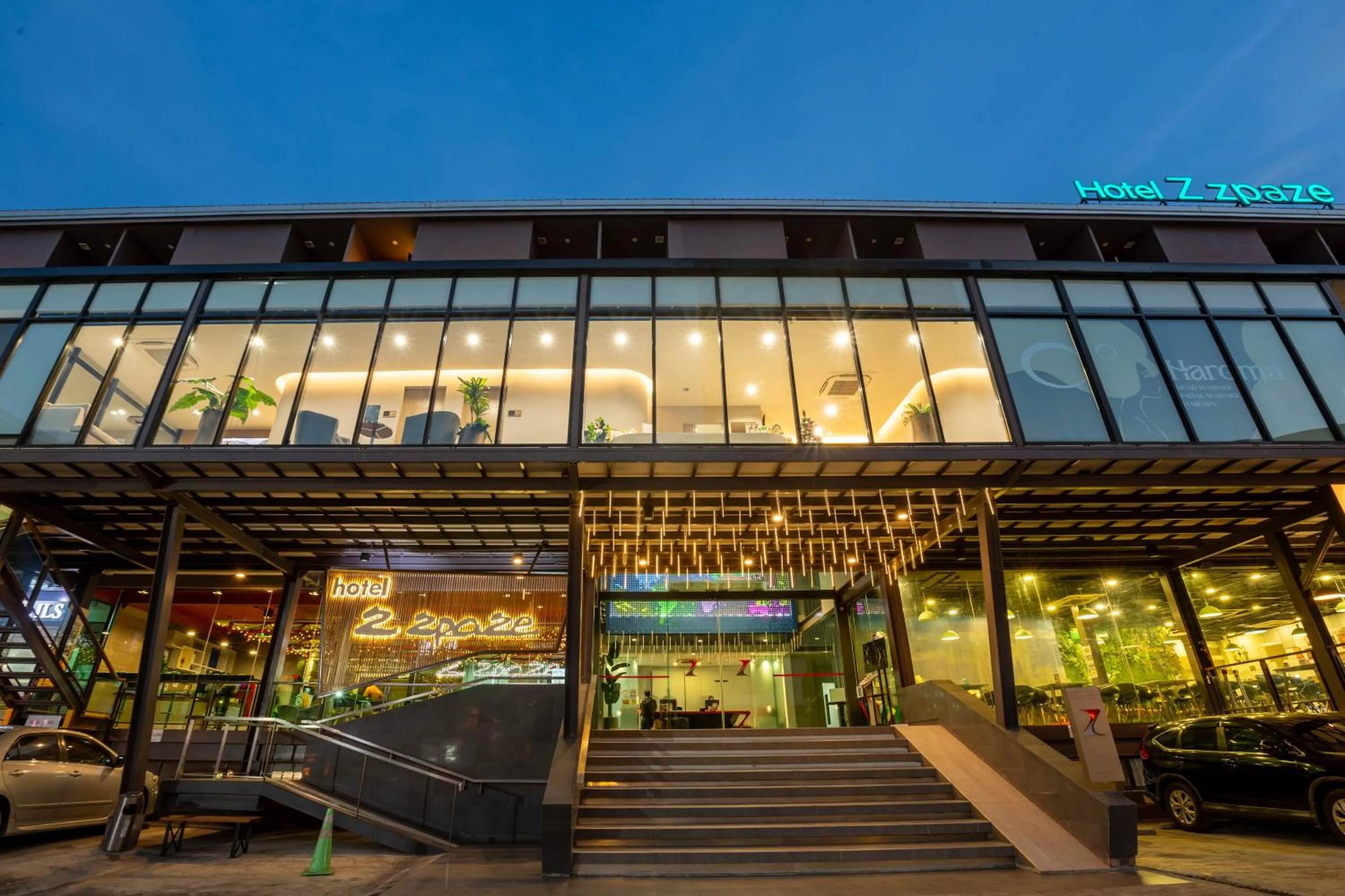 Property building in Hotel Z zpaze