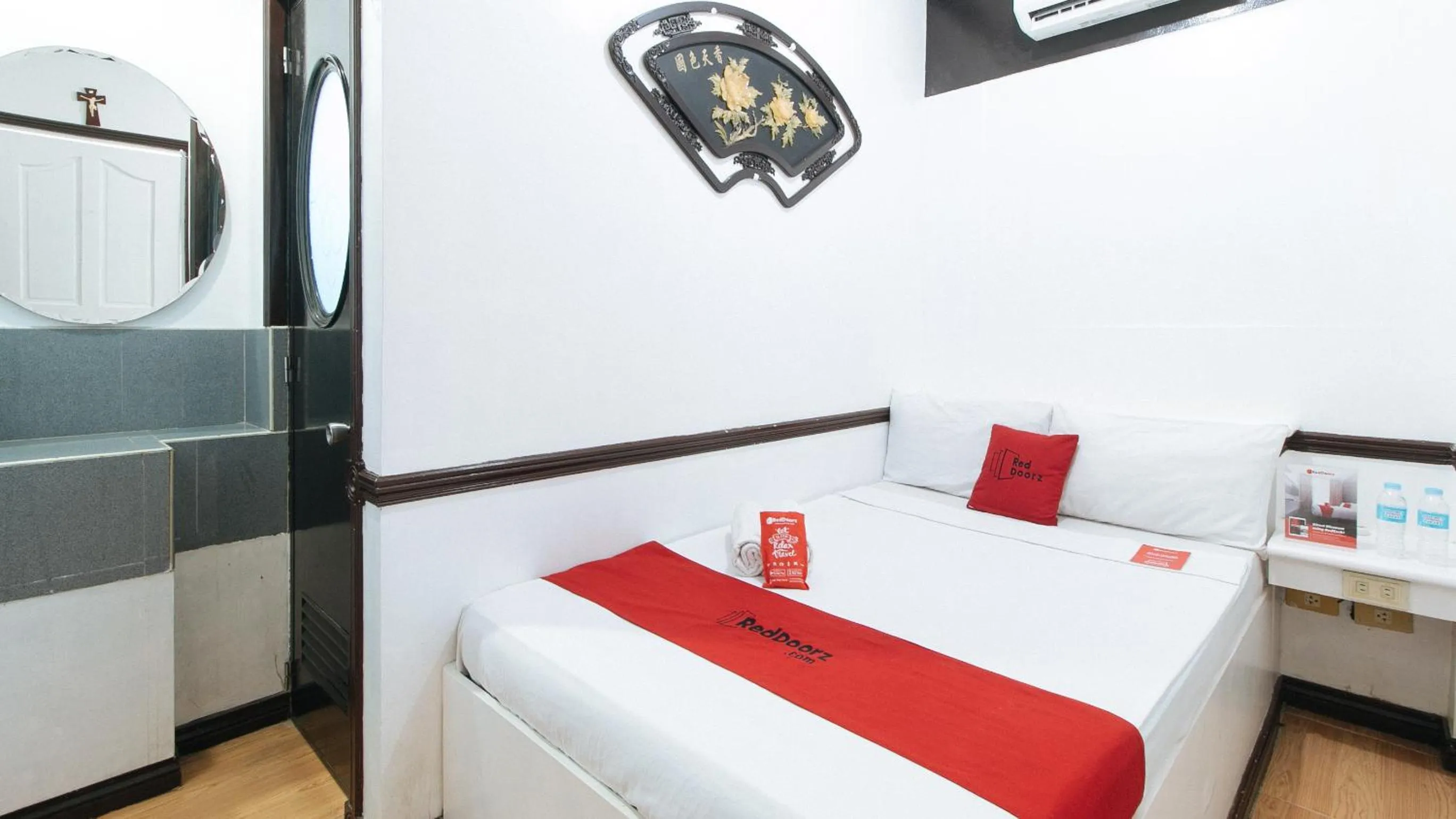 Bed in RedDoorz Plus at Villa Gloria Taguig