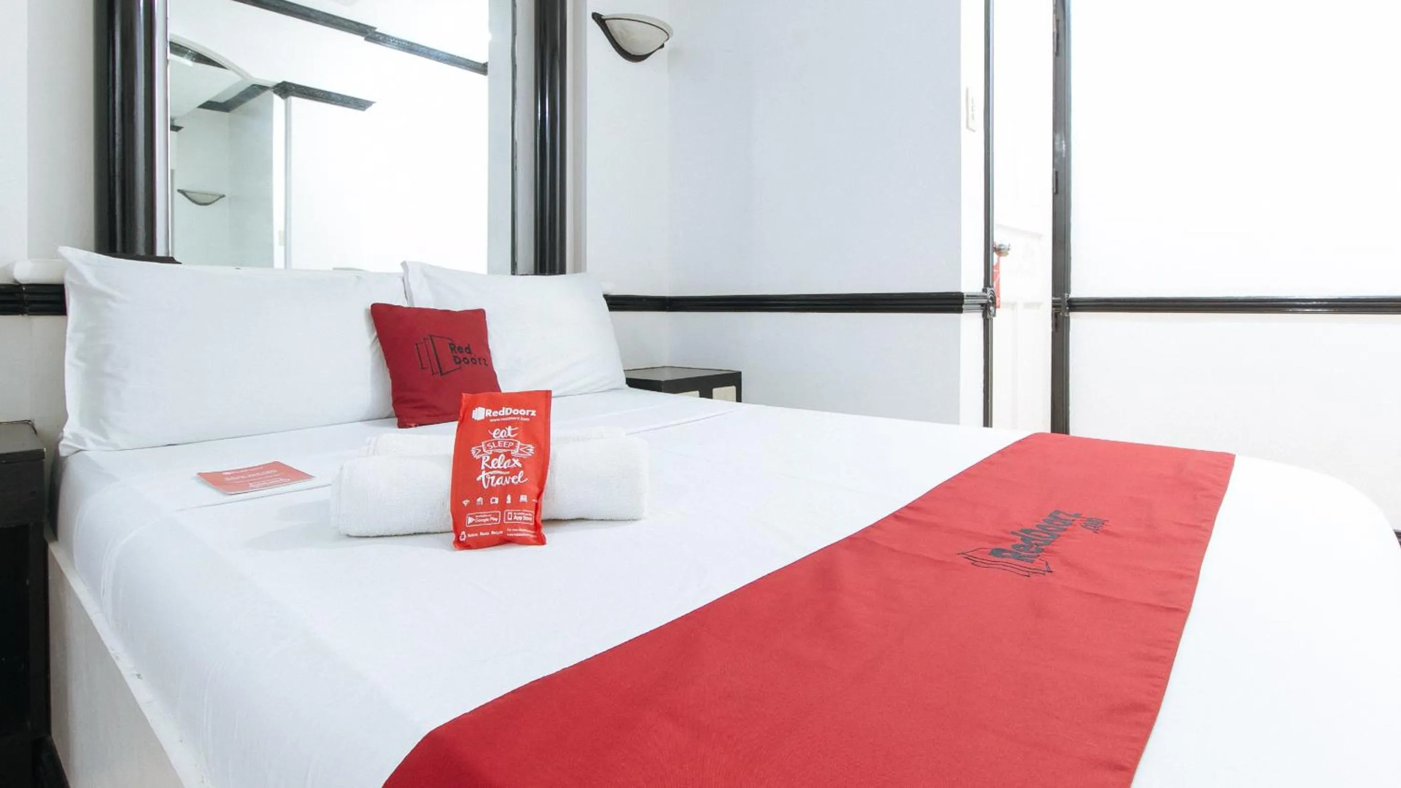Bed in RedDoorz Plus at Villa Gloria Taguig