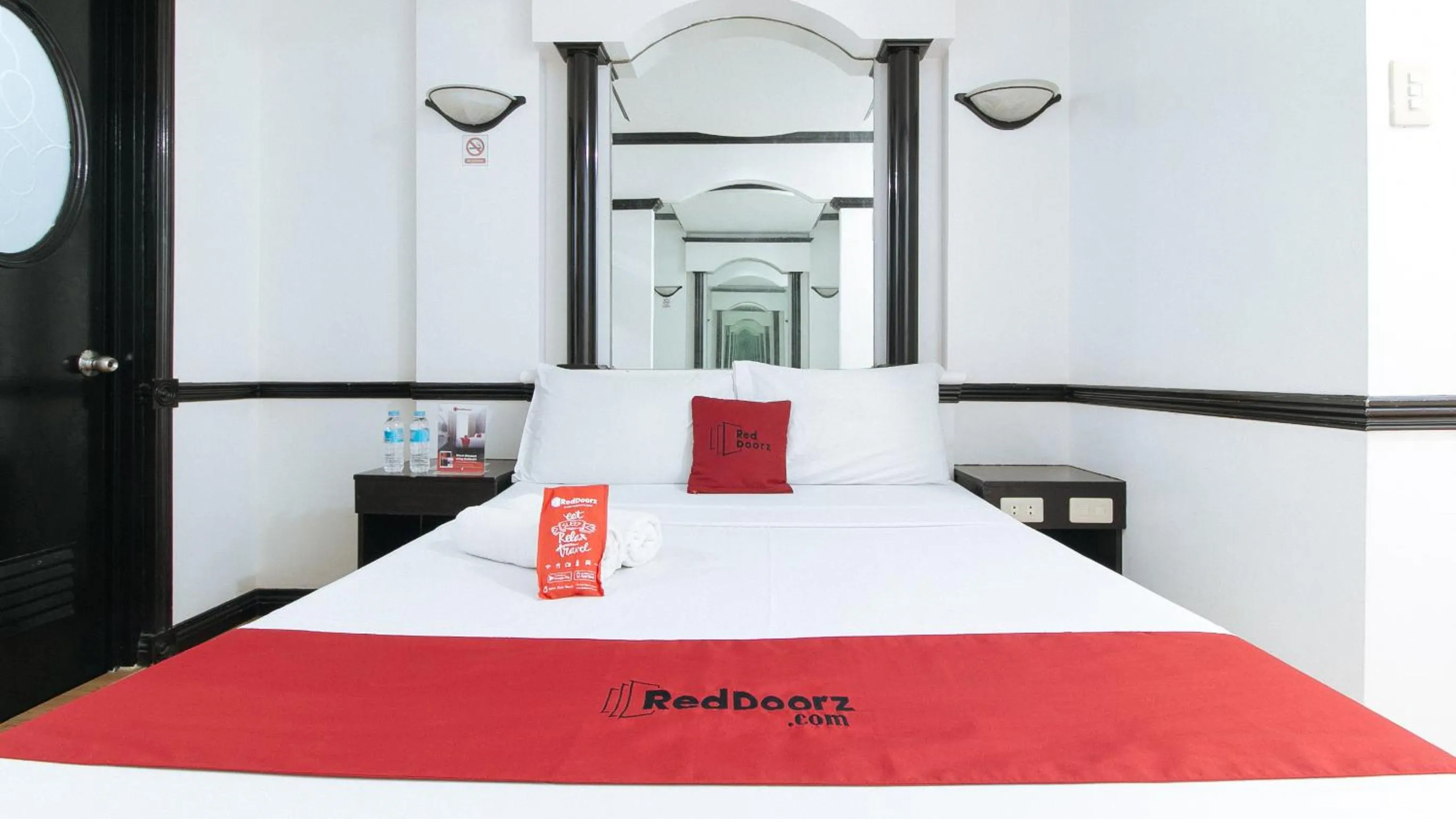Bed in RedDoorz Plus at Villa Gloria Taguig