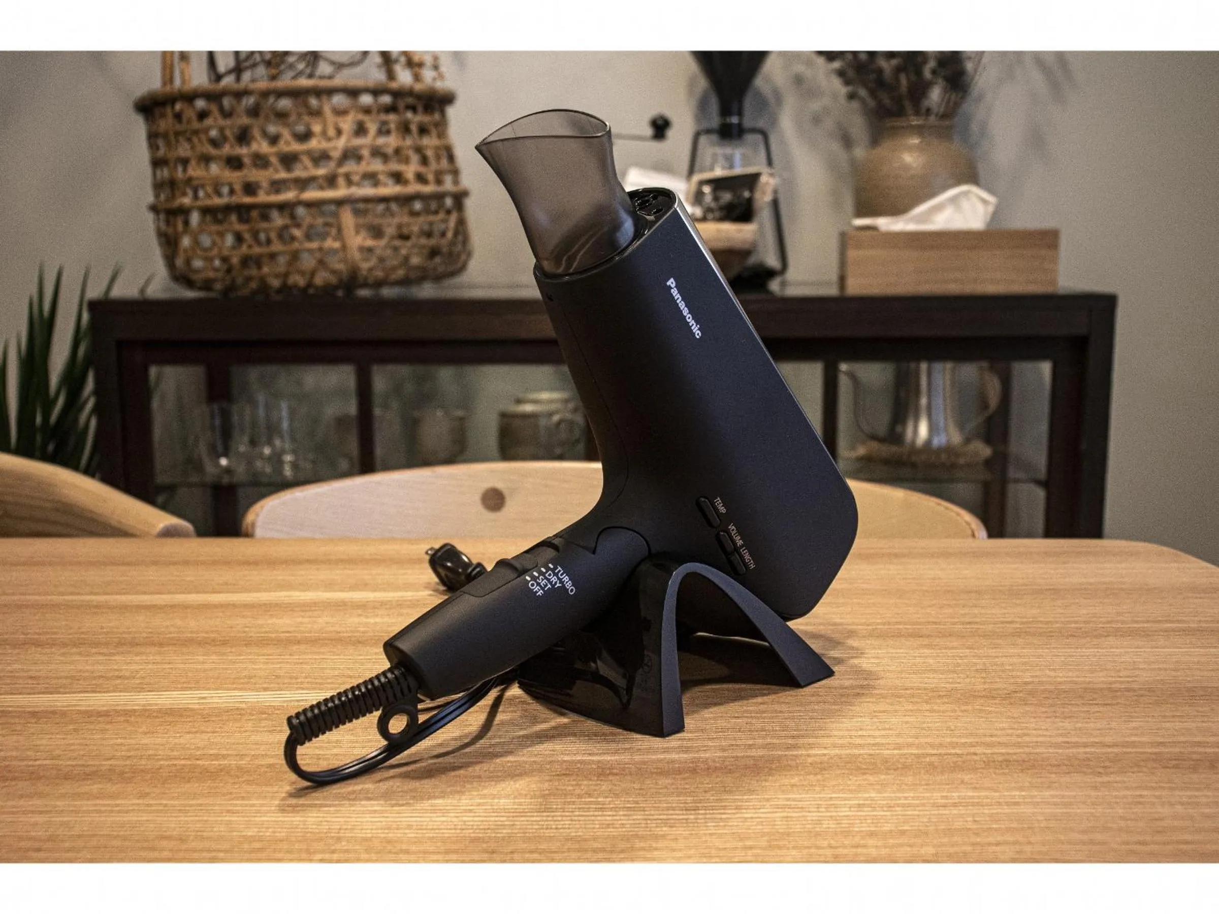 Photo of the whole room in UCHI Susukino 5.7