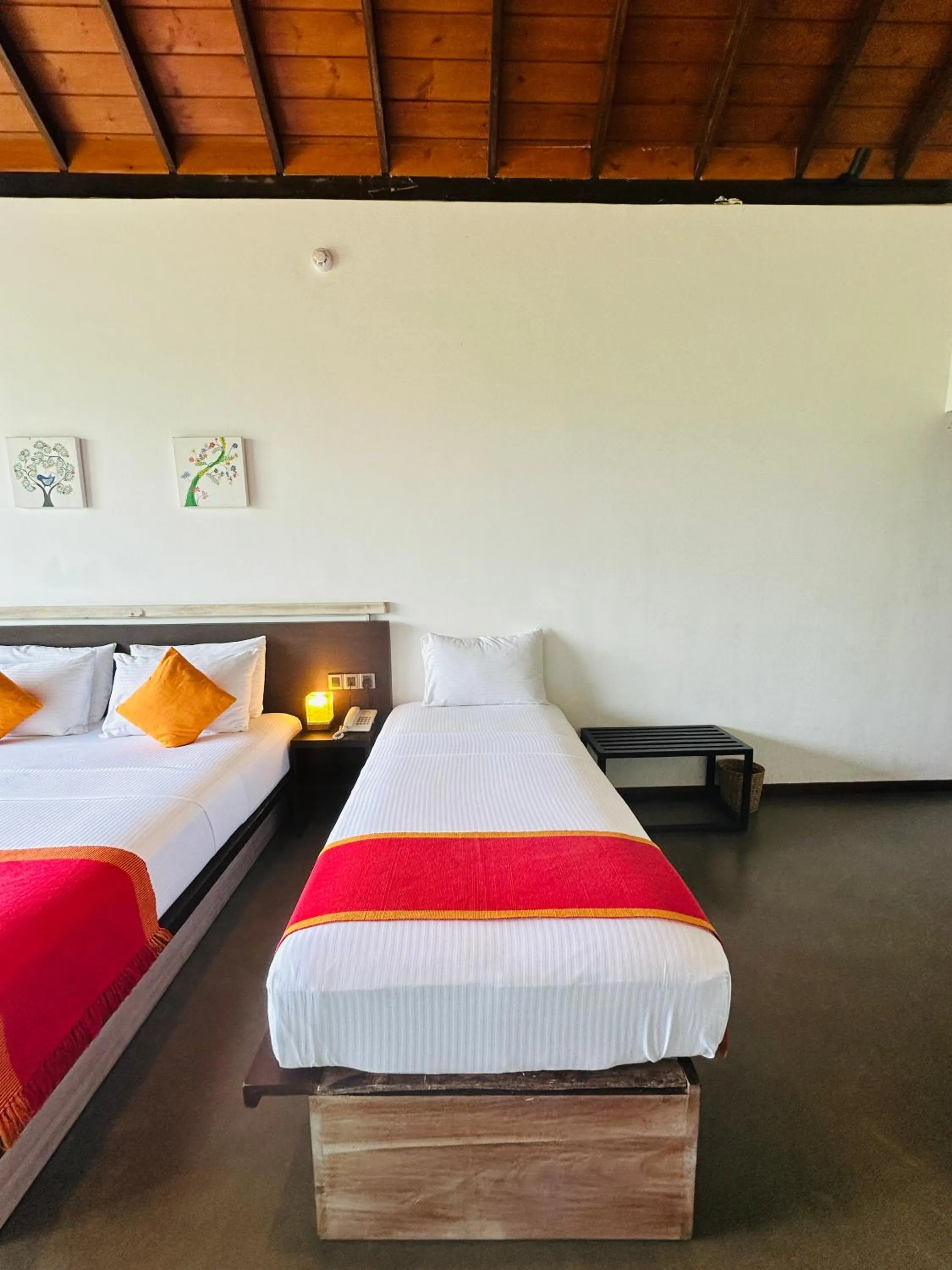 Bedroom, Bed in Moi Koggala by DBI - Free drop off to the beach