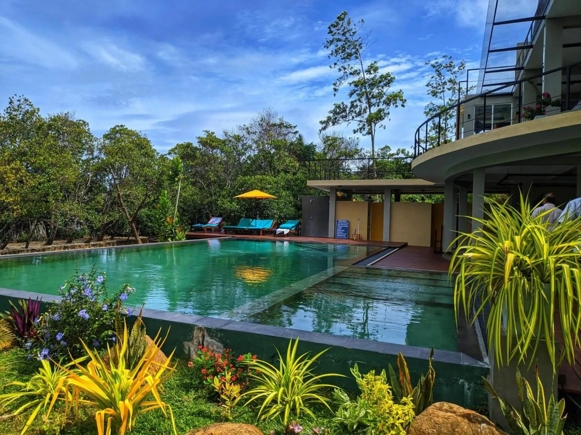 Property building in Moi Koggala by DBI - Free drop off to the beach