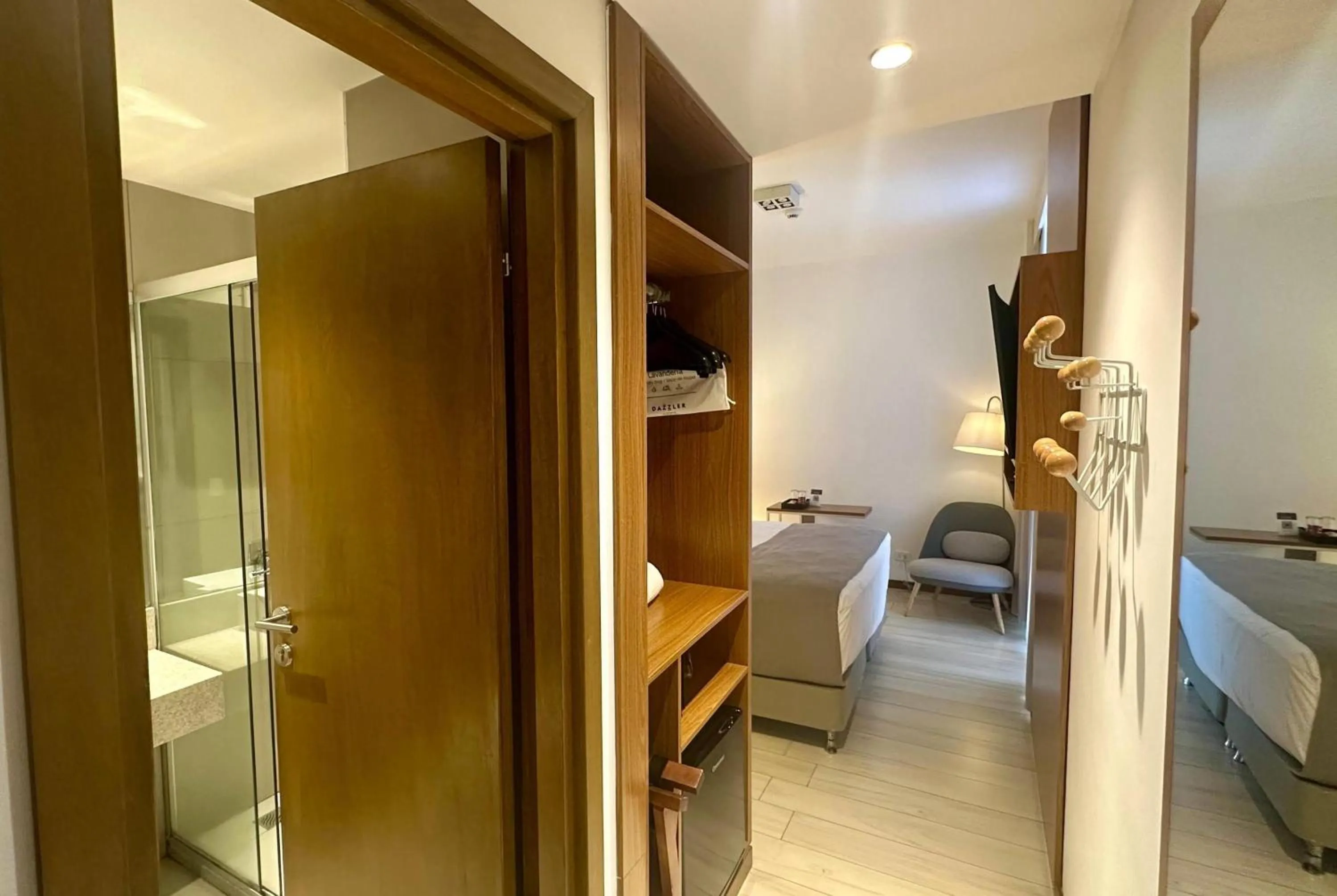 Photo of the whole room, Bed in Dazzler by Wyndham Ciudad del Este