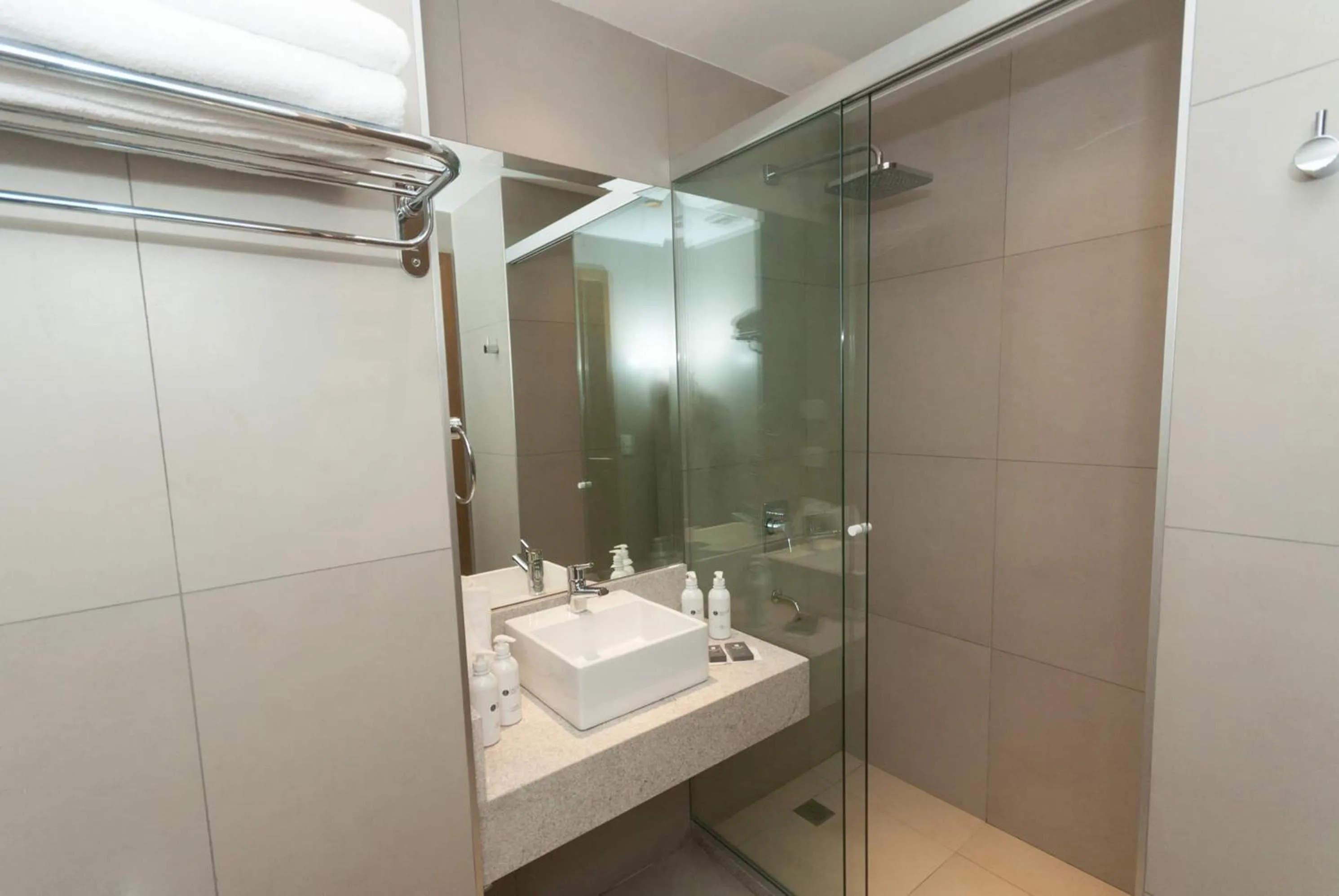 Bathroom in Dazzler by Wyndham Ciudad del Este