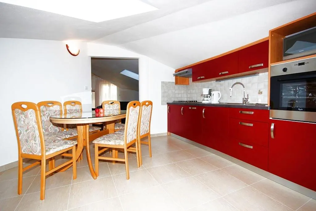 Kitchen or kitchenette in Istriensonne - Apartments Veruda mit Grillterrasse