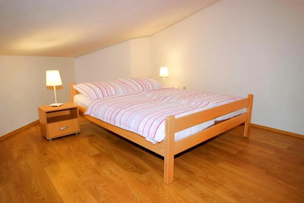Bed in Istriensonne - Apartments Veruda mit Grillterrasse