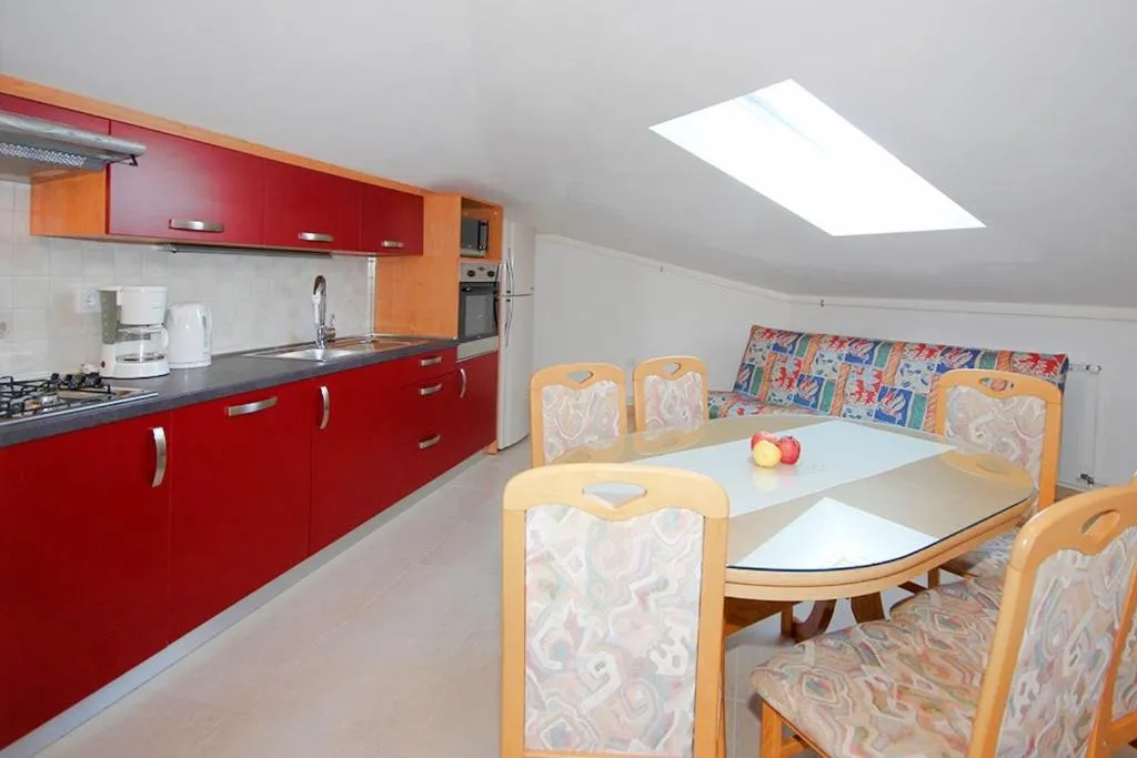 Kitchen or kitchenette in Istriensonne - Apartments Veruda mit Grillterrasse