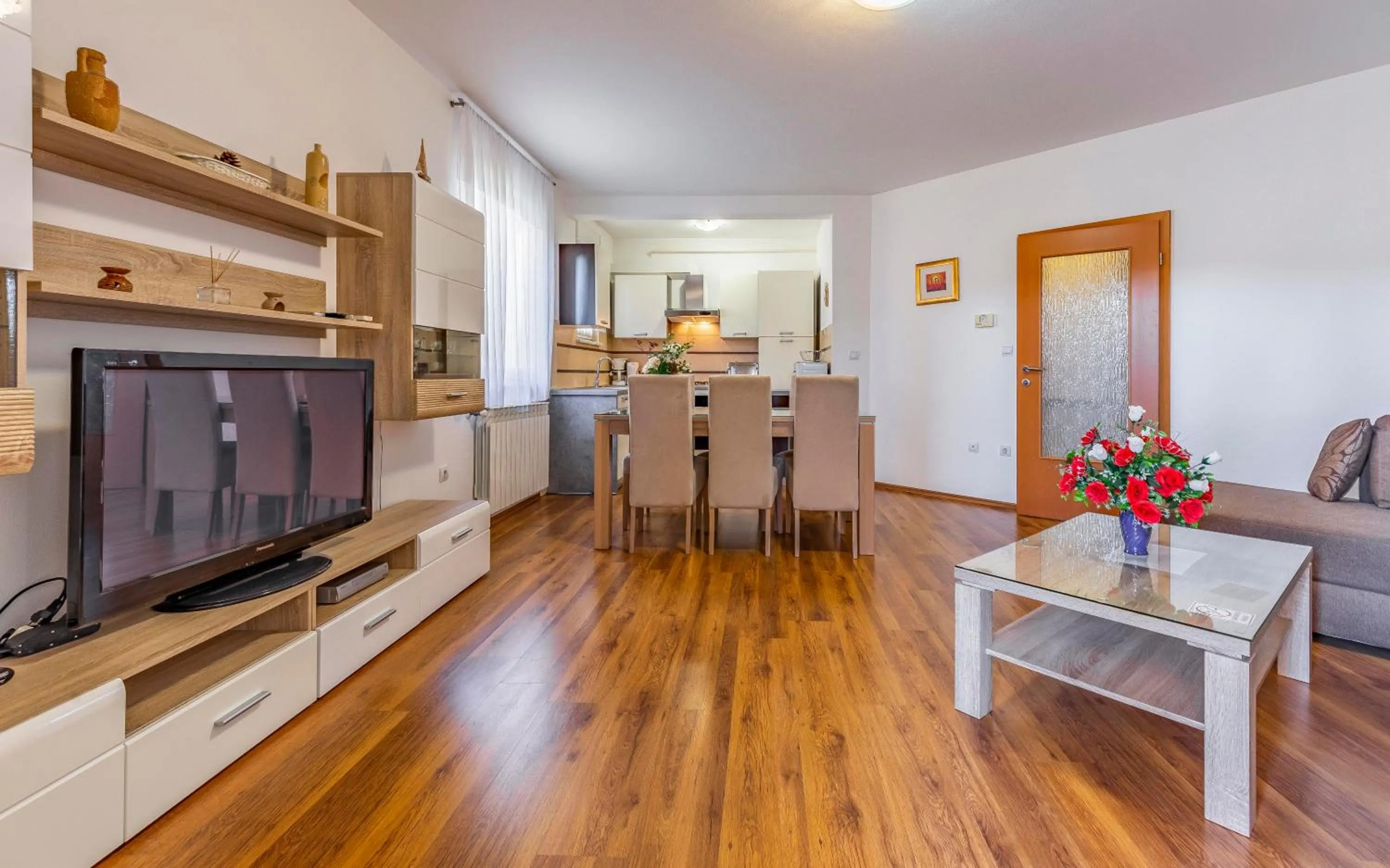 TV and multimedia in Istriensonne - Apartments Veruda mit Grillterrasse