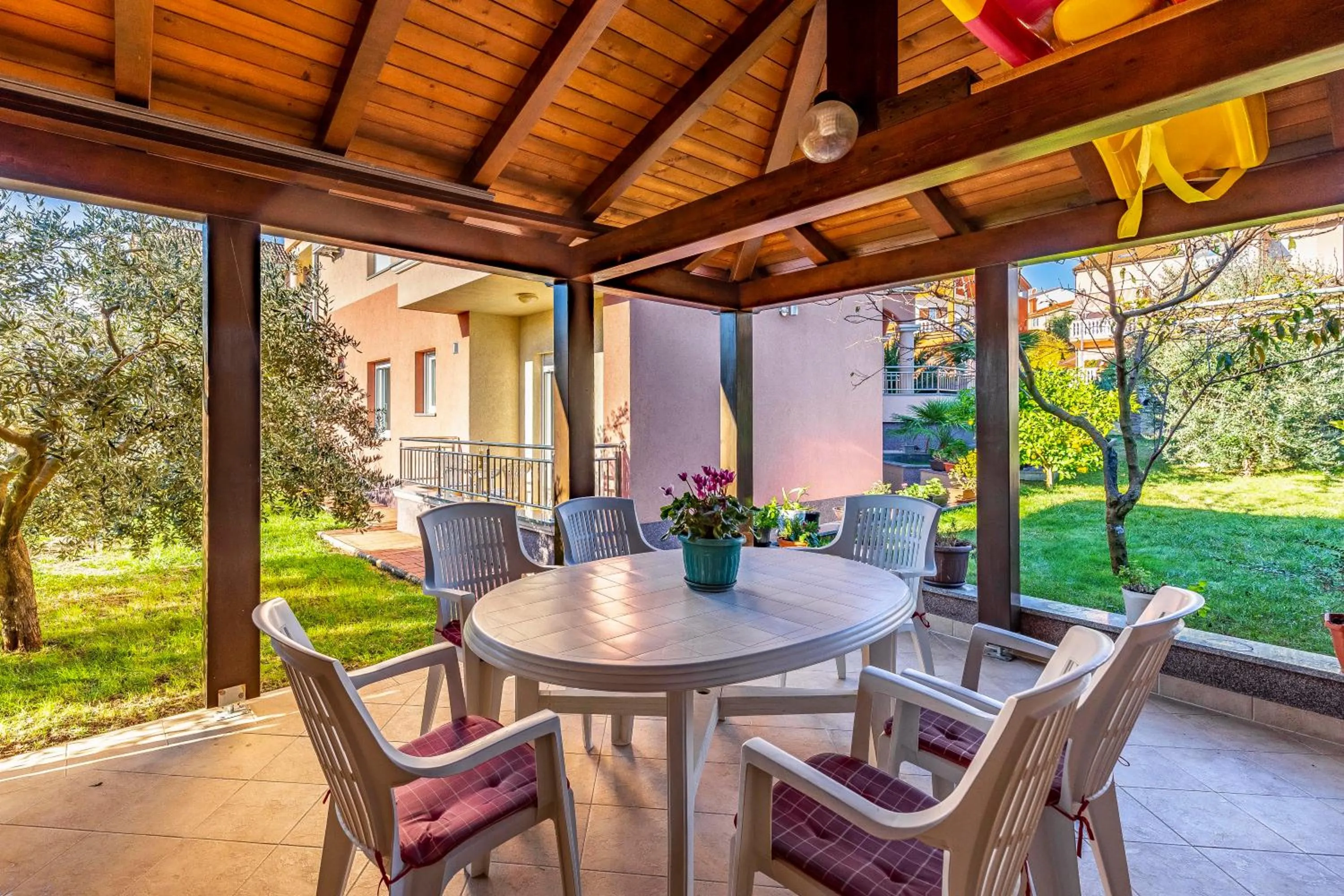 Balcony/Terrace in Istriensonne - Apartments Veruda mit Grillterrasse