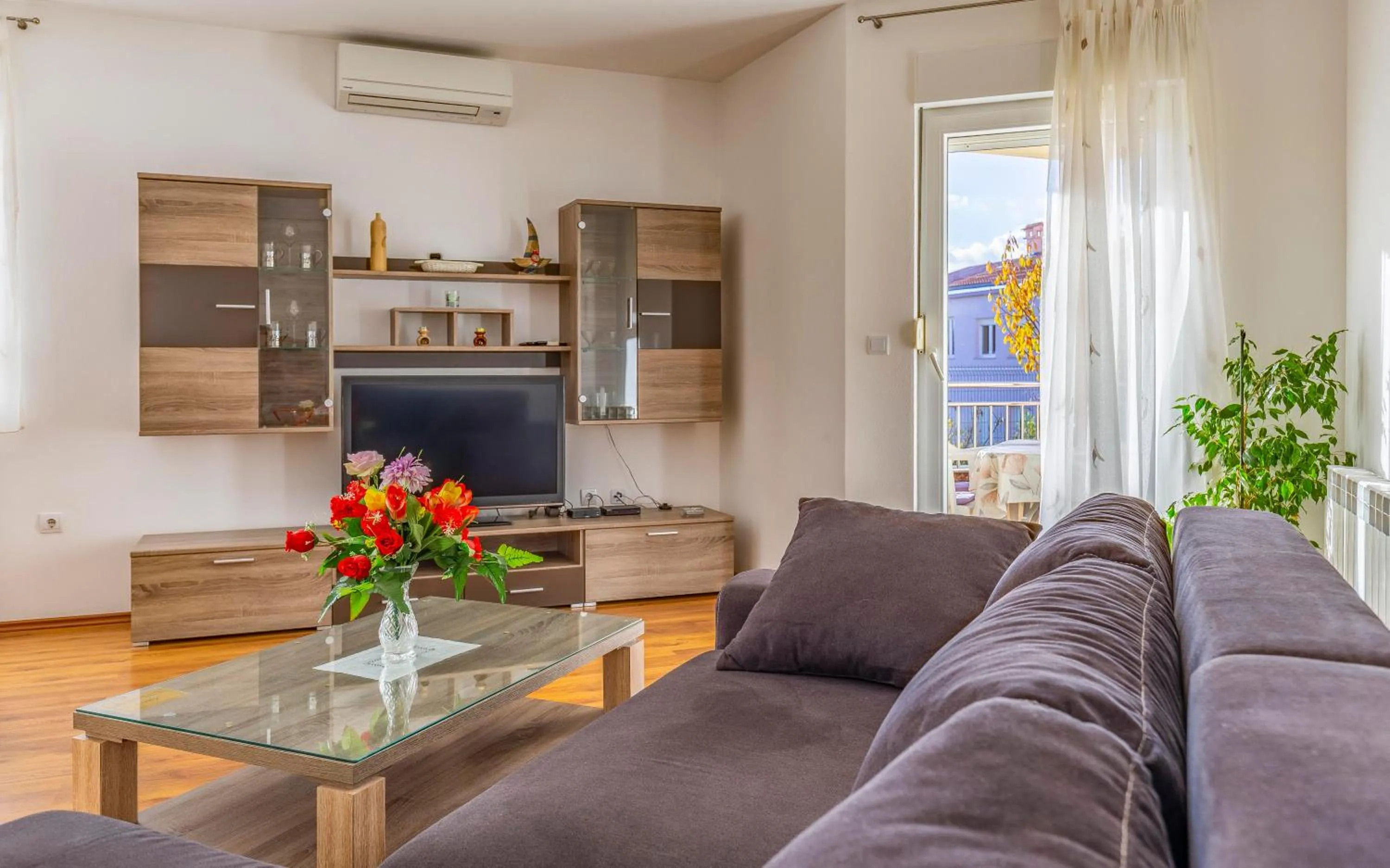 TV and multimedia in Istriensonne - Apartments Veruda mit Grillterrasse