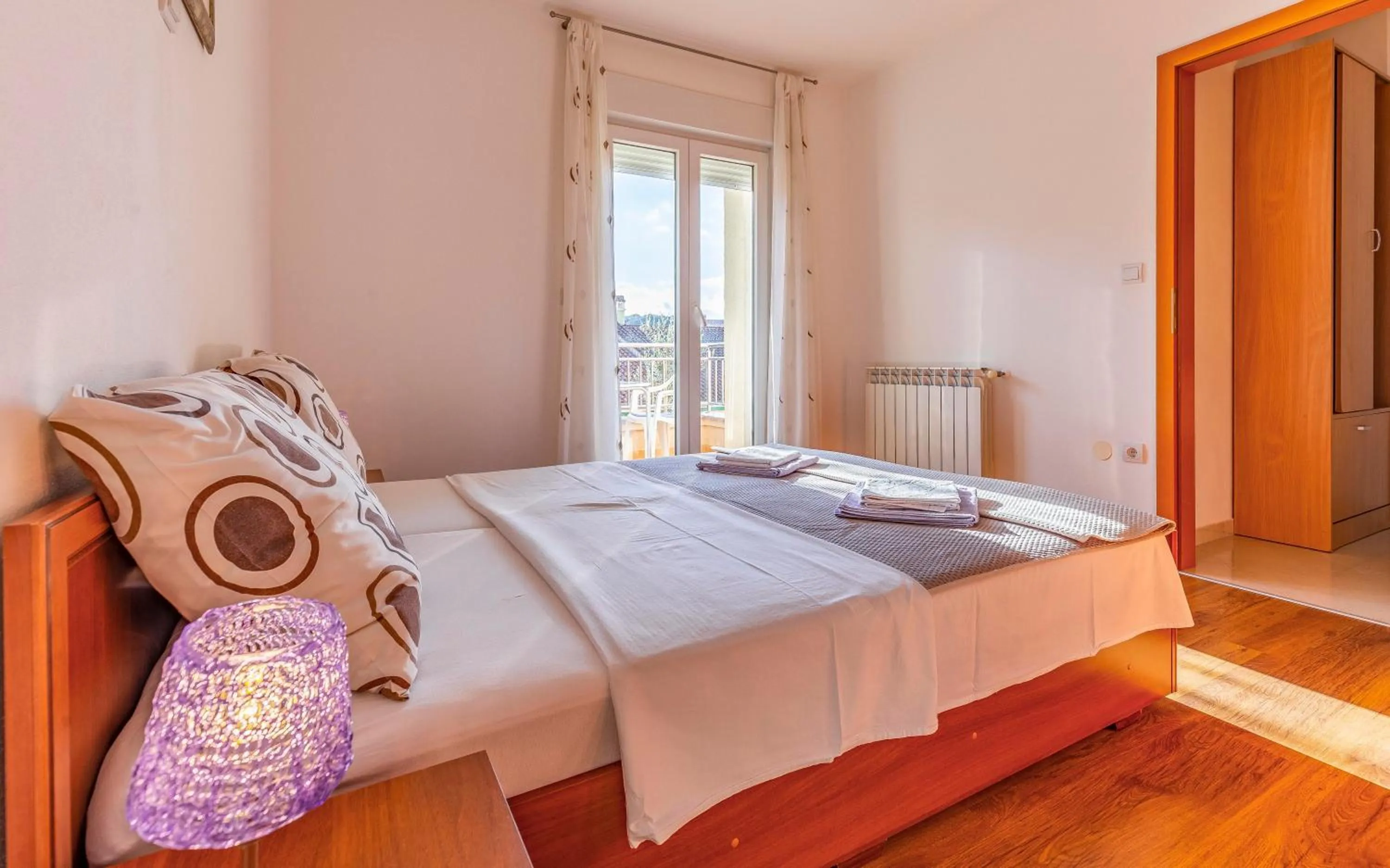 Bed in Istriensonne - Apartments Veruda mit Grillterrasse