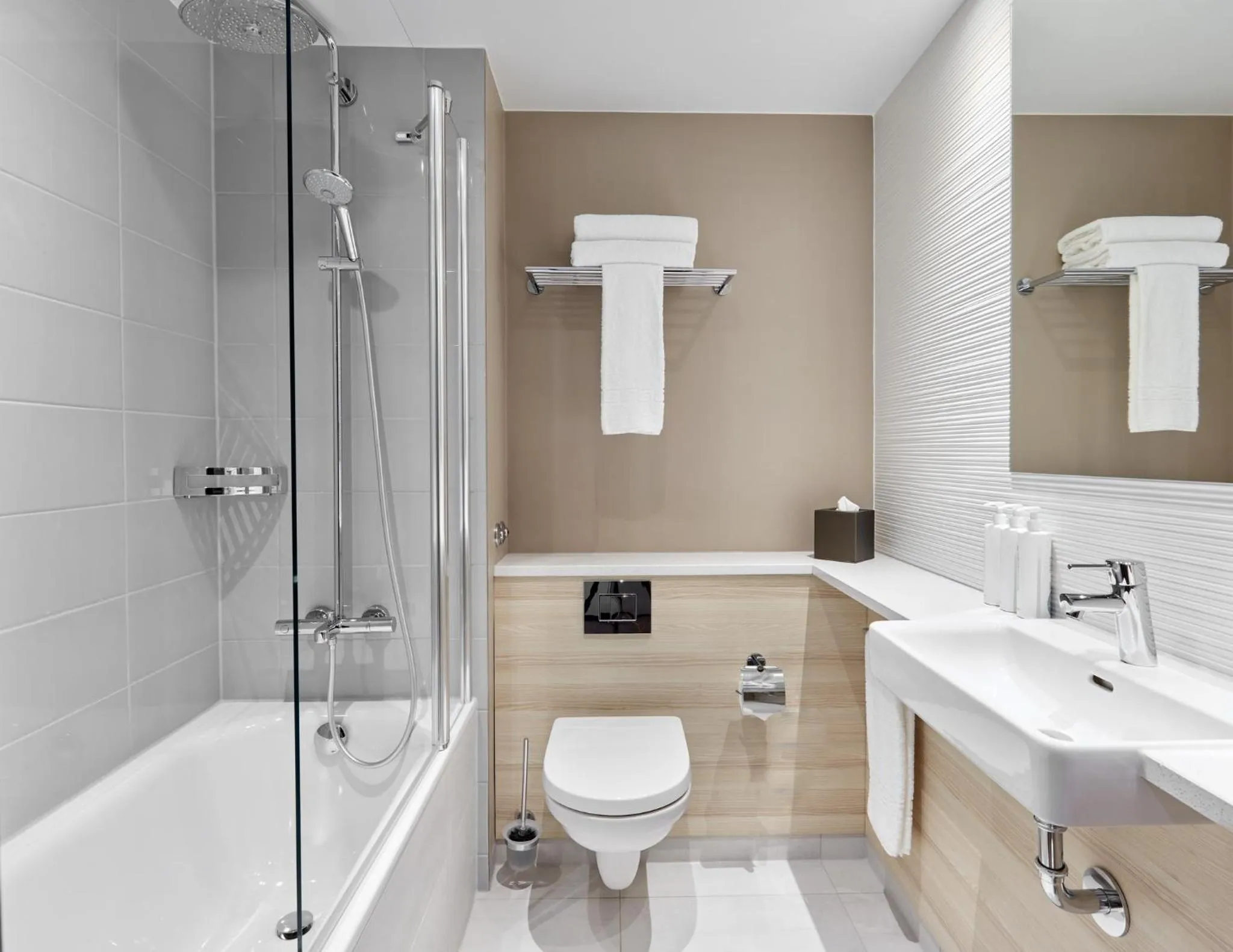 Bathroom in Crowne Plaza Hamburg-City Alster by IHG