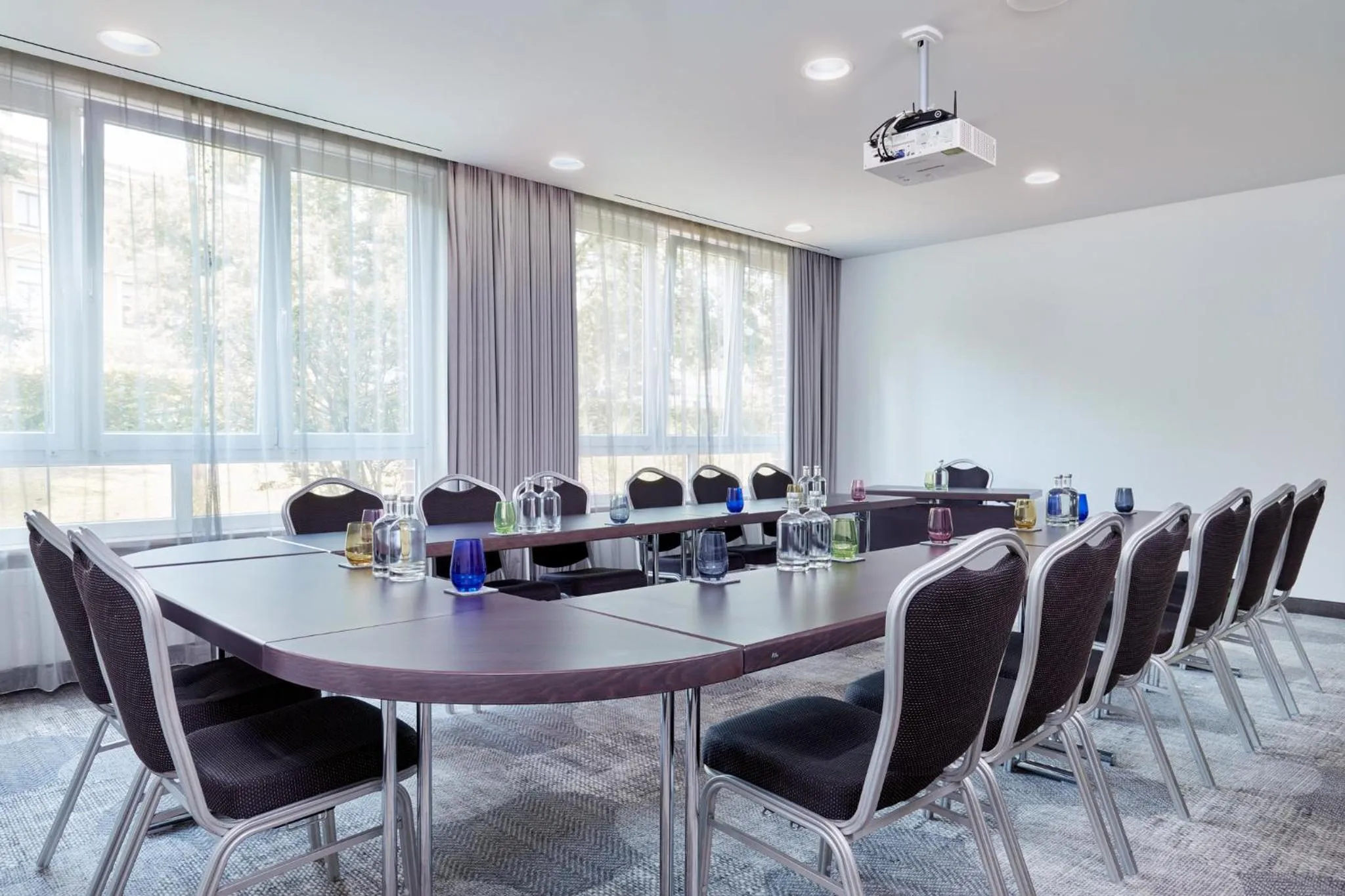 Meeting/conference room in Crowne Plaza Hamburg-City Alster by IHG