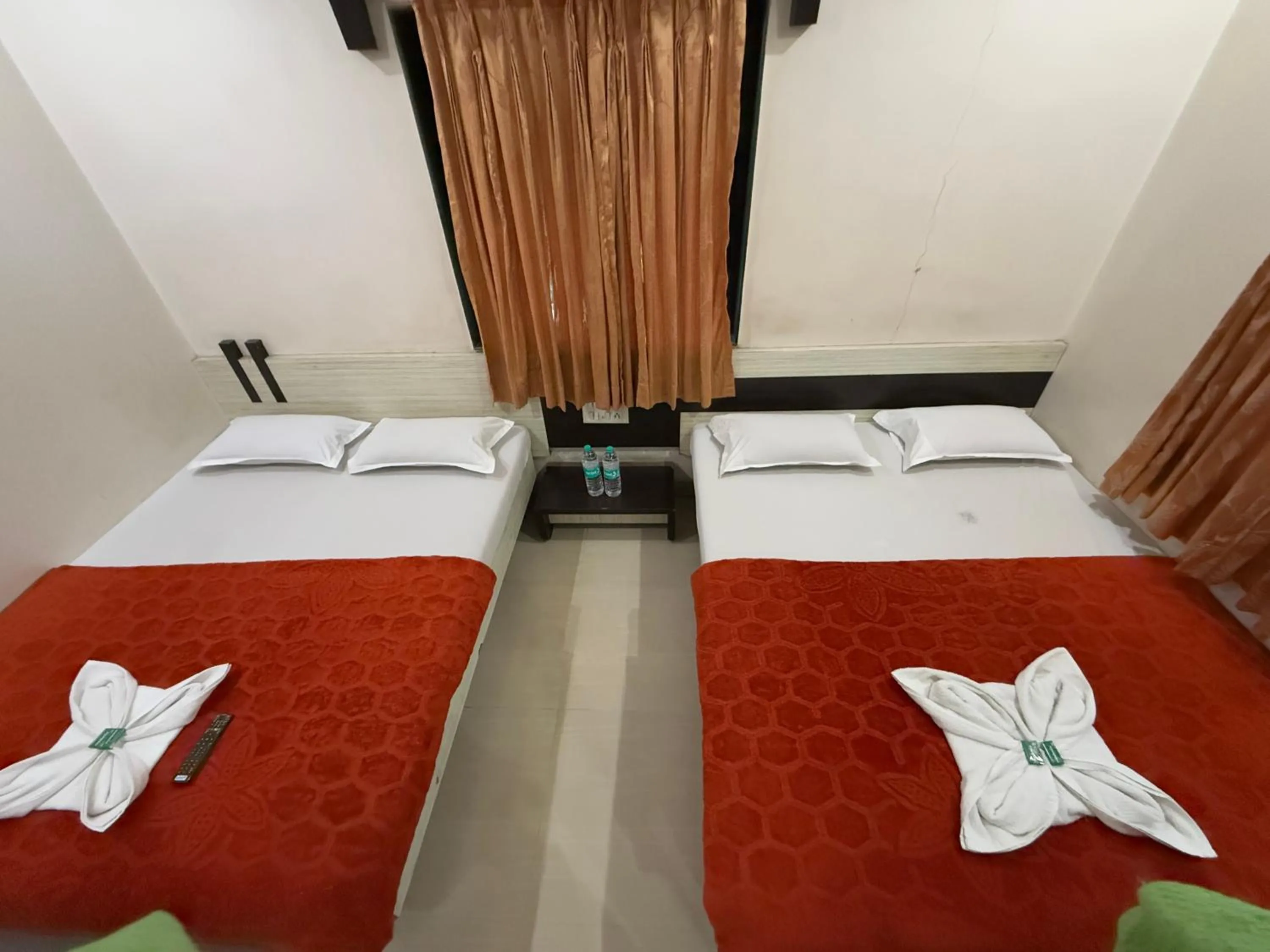 Bed in Hotel Temple Sai