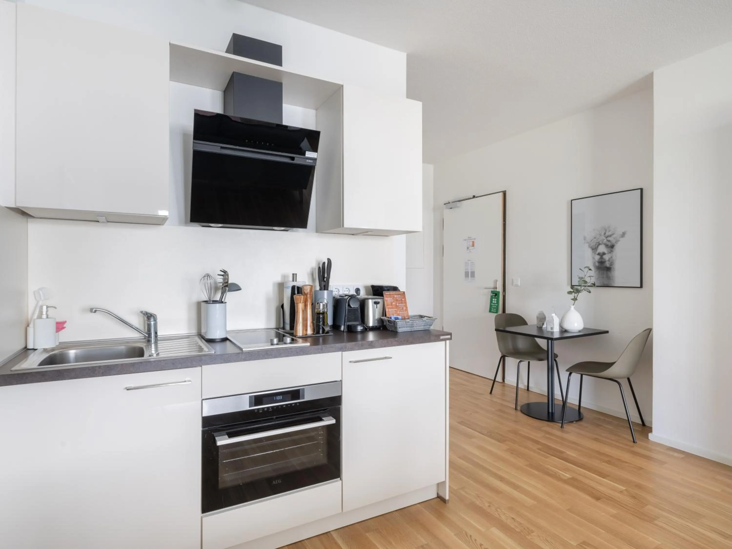 Kitchen or kitchenette in Limehome Trier Nikolaus-Leis-Straße