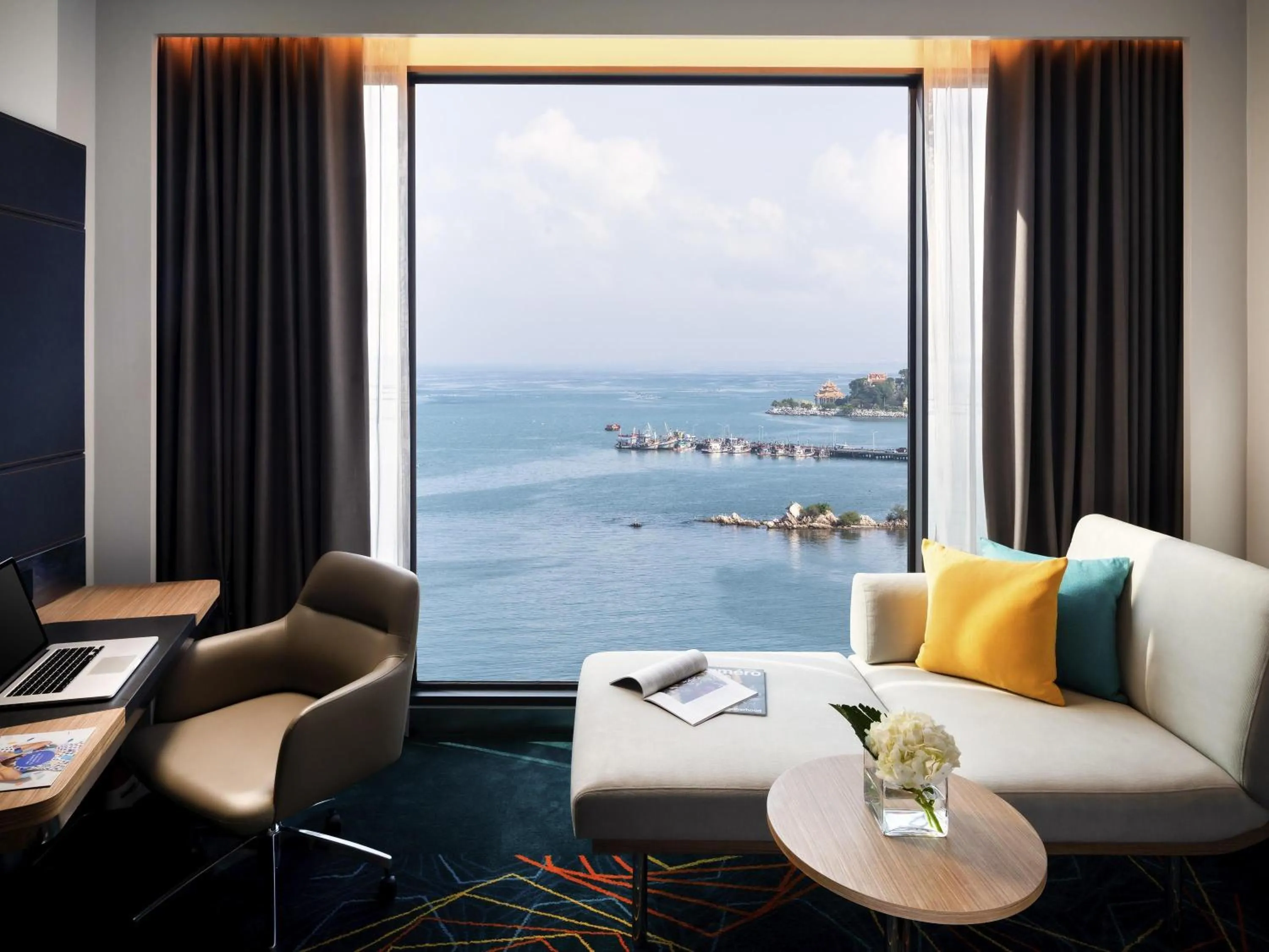 Property building in Novotel Marina Sriracha