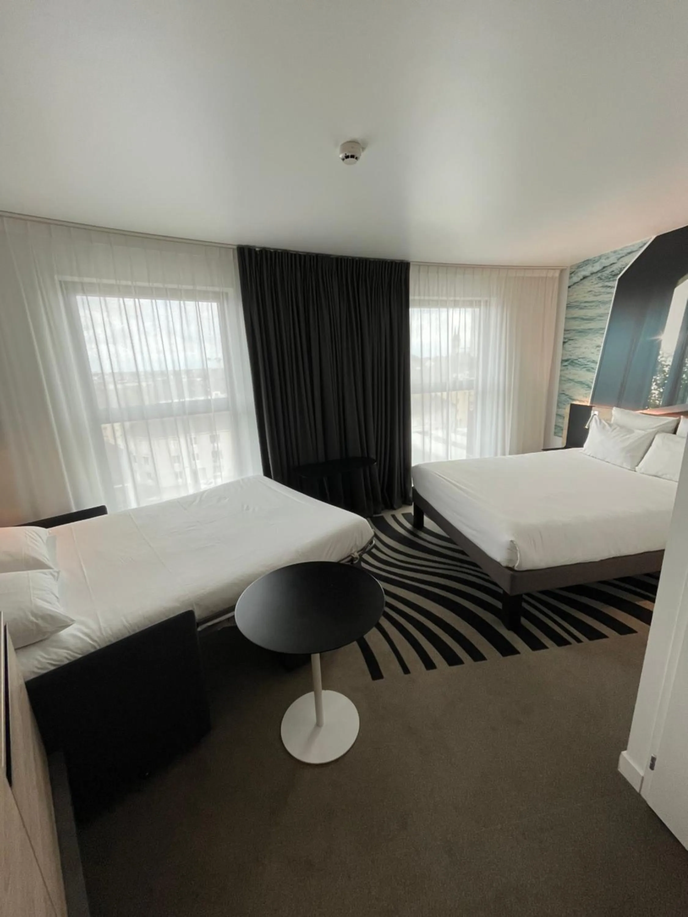 children, Bed in Novotel Angers Centre Gare