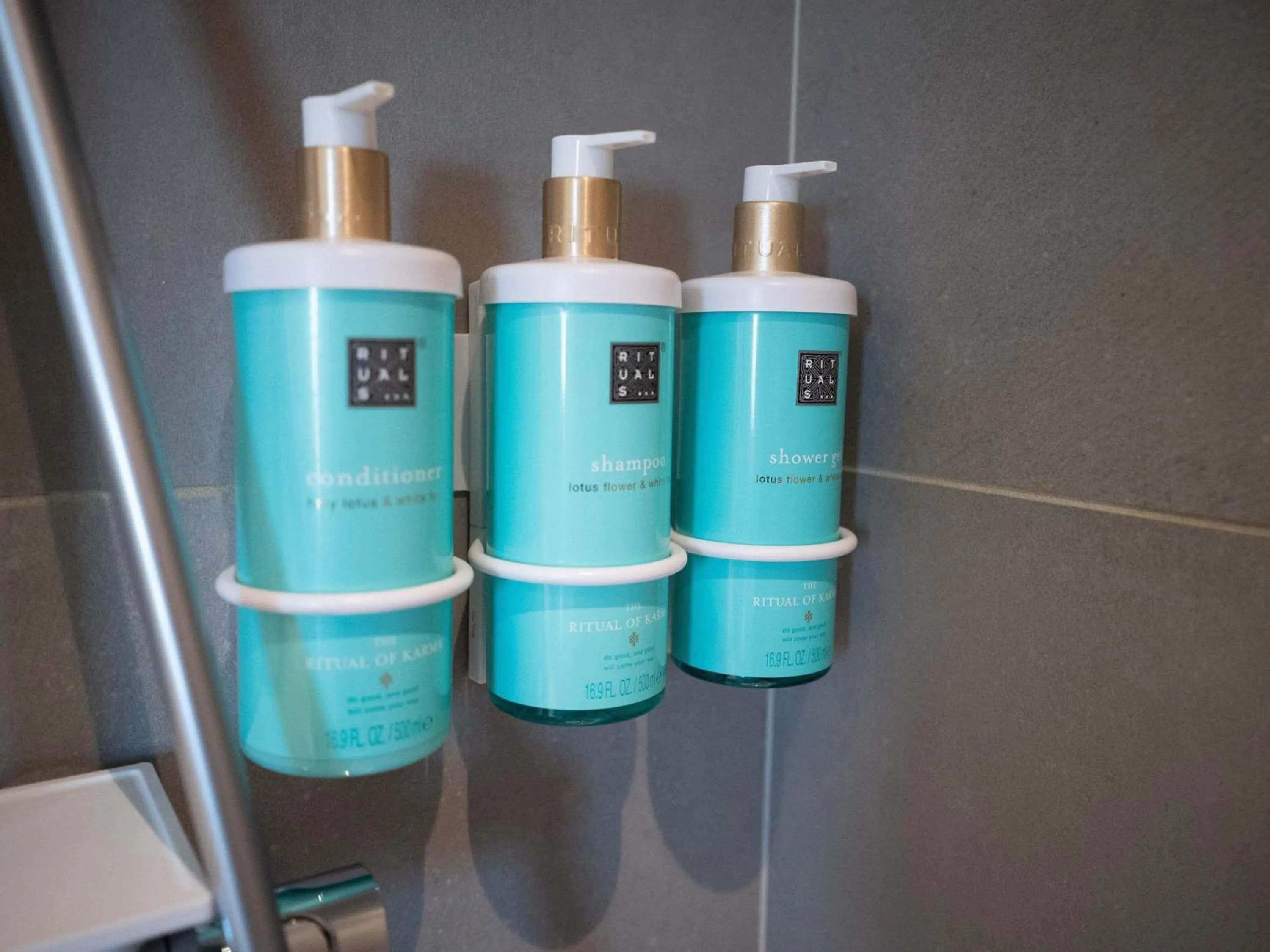 Bedroom in Novotel Angers Centre Gare