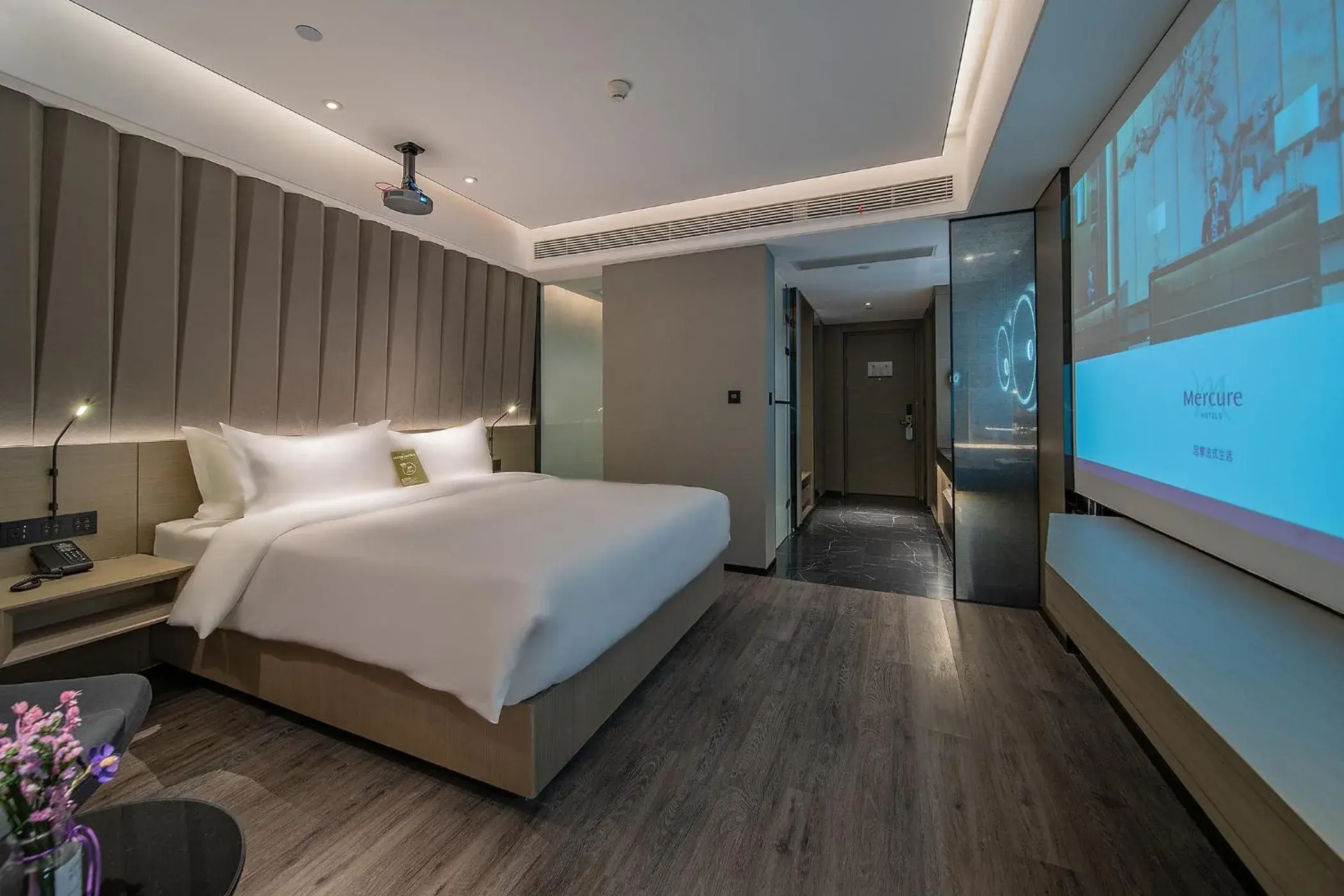 Standard King Room - single occupancy in Mercure Rugao City Centre Standard King Room - single occupancy in Mercure Rugao City Centre