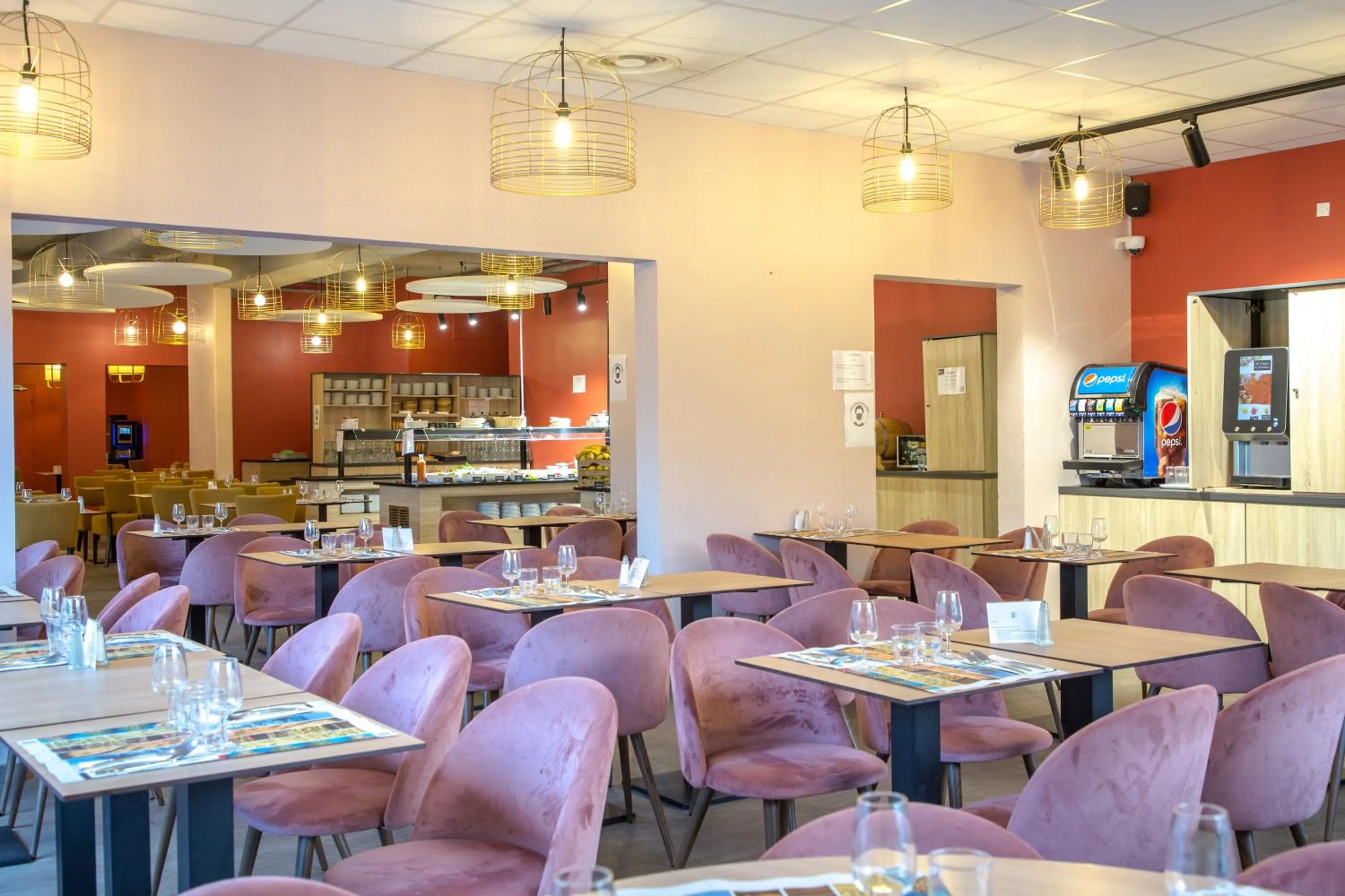 Restaurant/places to eat in SOWELL HOTELS La Plage