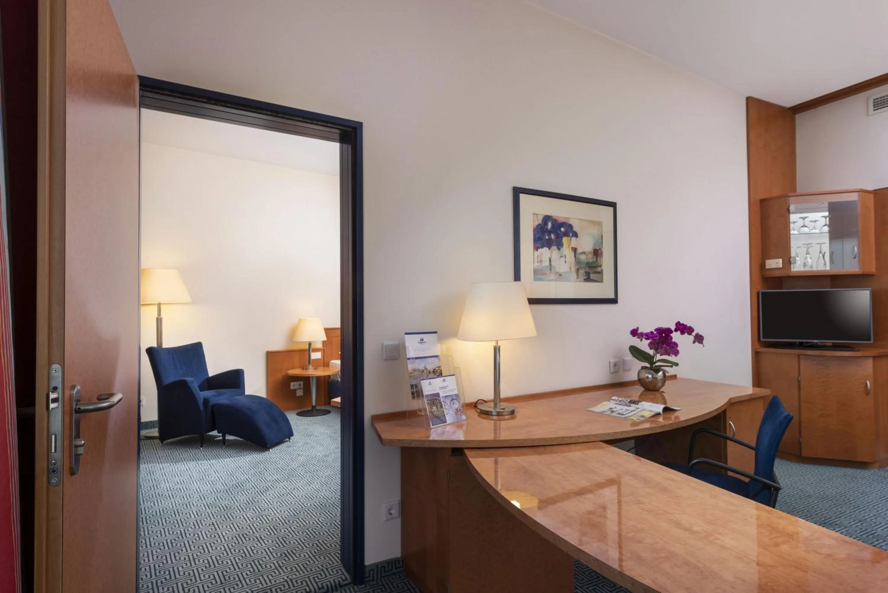 Staff in Maritim Hotel Frankfurt