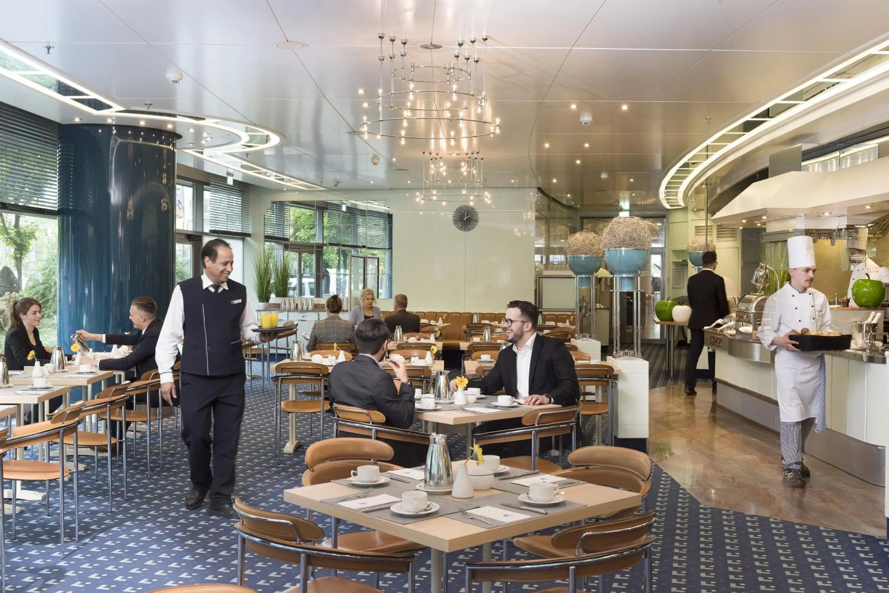 Restaurant/places to eat in Maritim Hotel Frankfurt