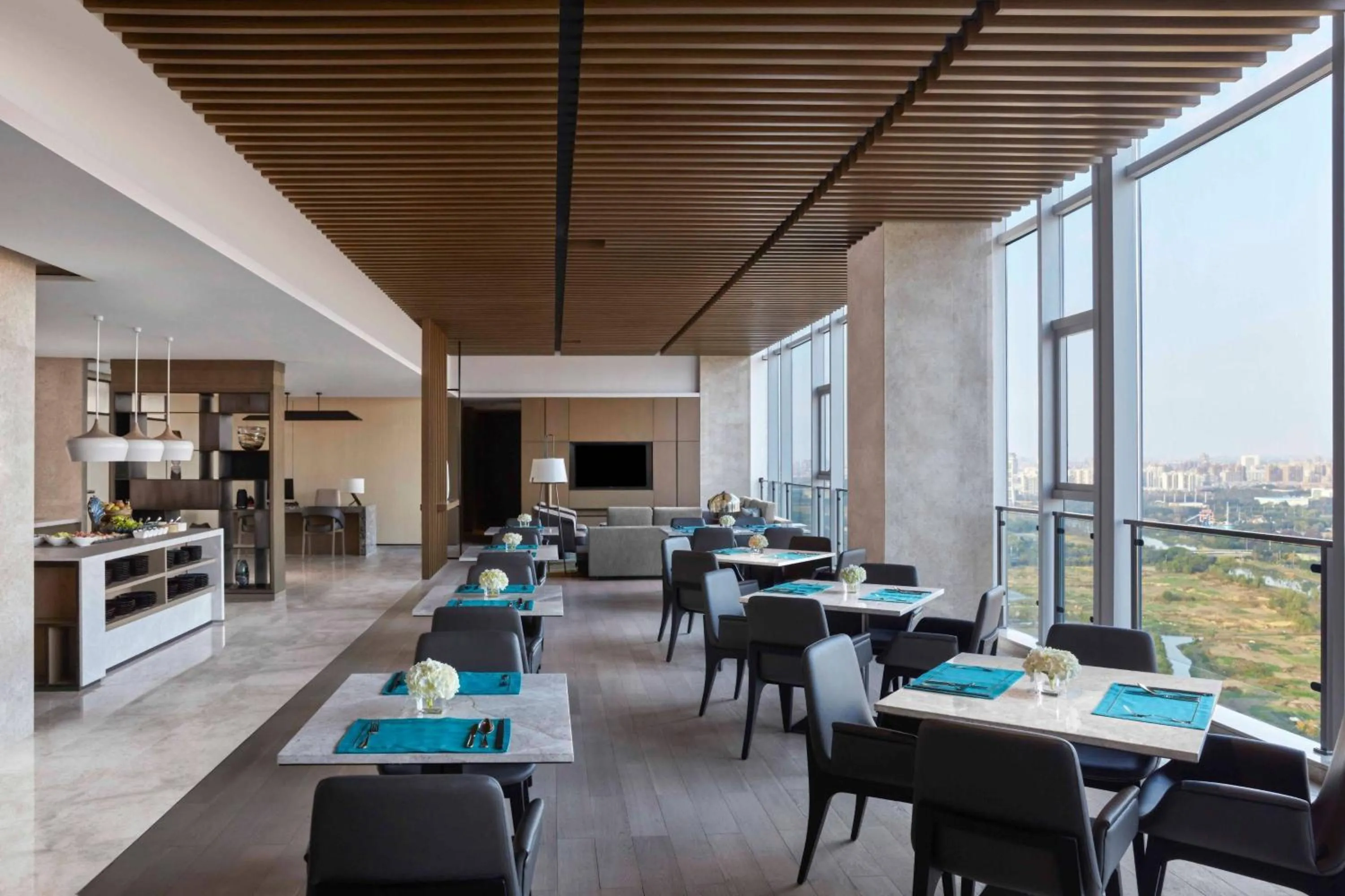 Lounge or bar in Jiaxing Marriott Hotel