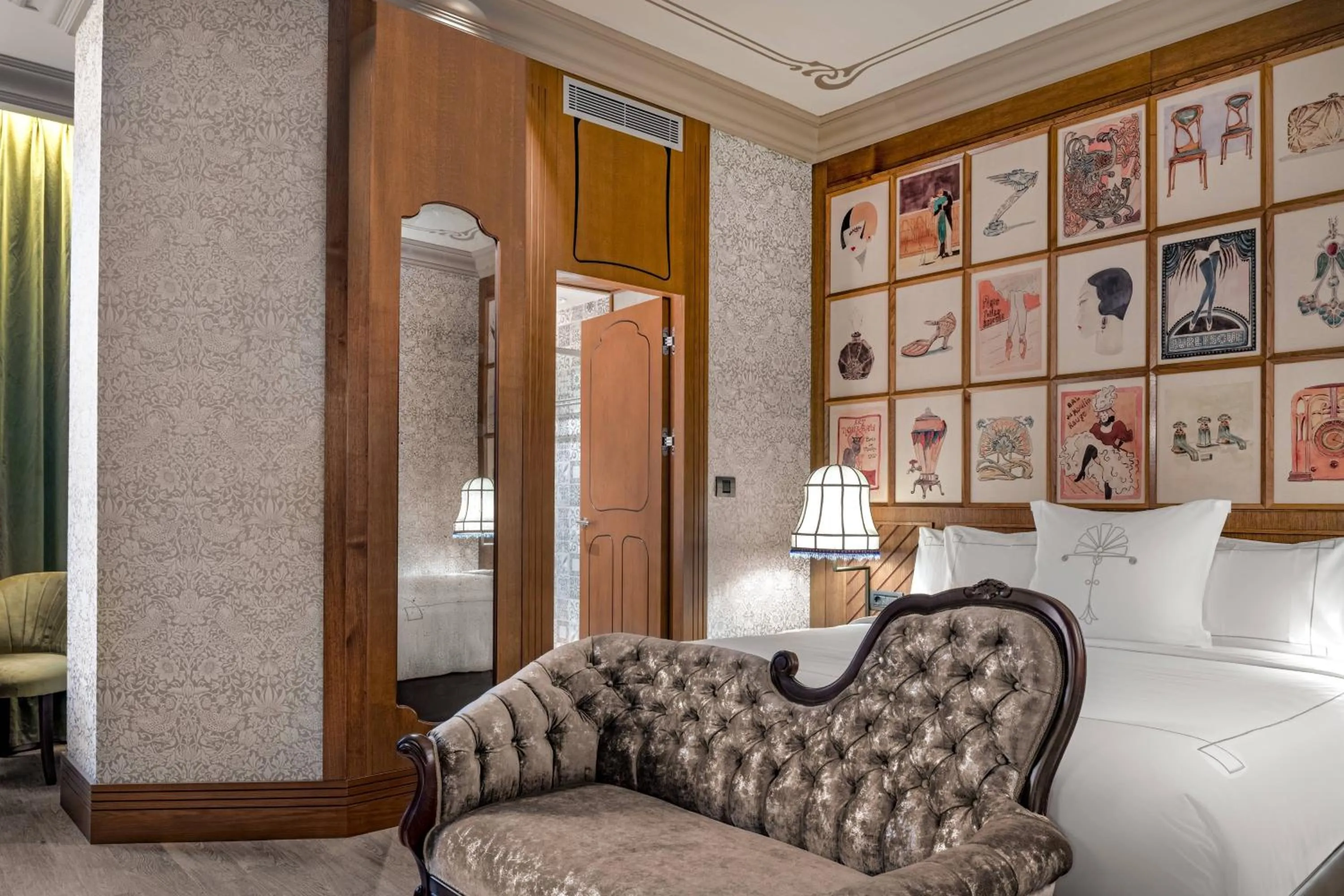 Photo of the whole room, Bed in Palacio Santa Clara, Autograph Collection