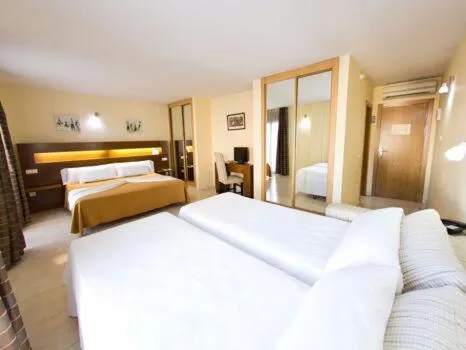 Bed in Hostal San Marcos