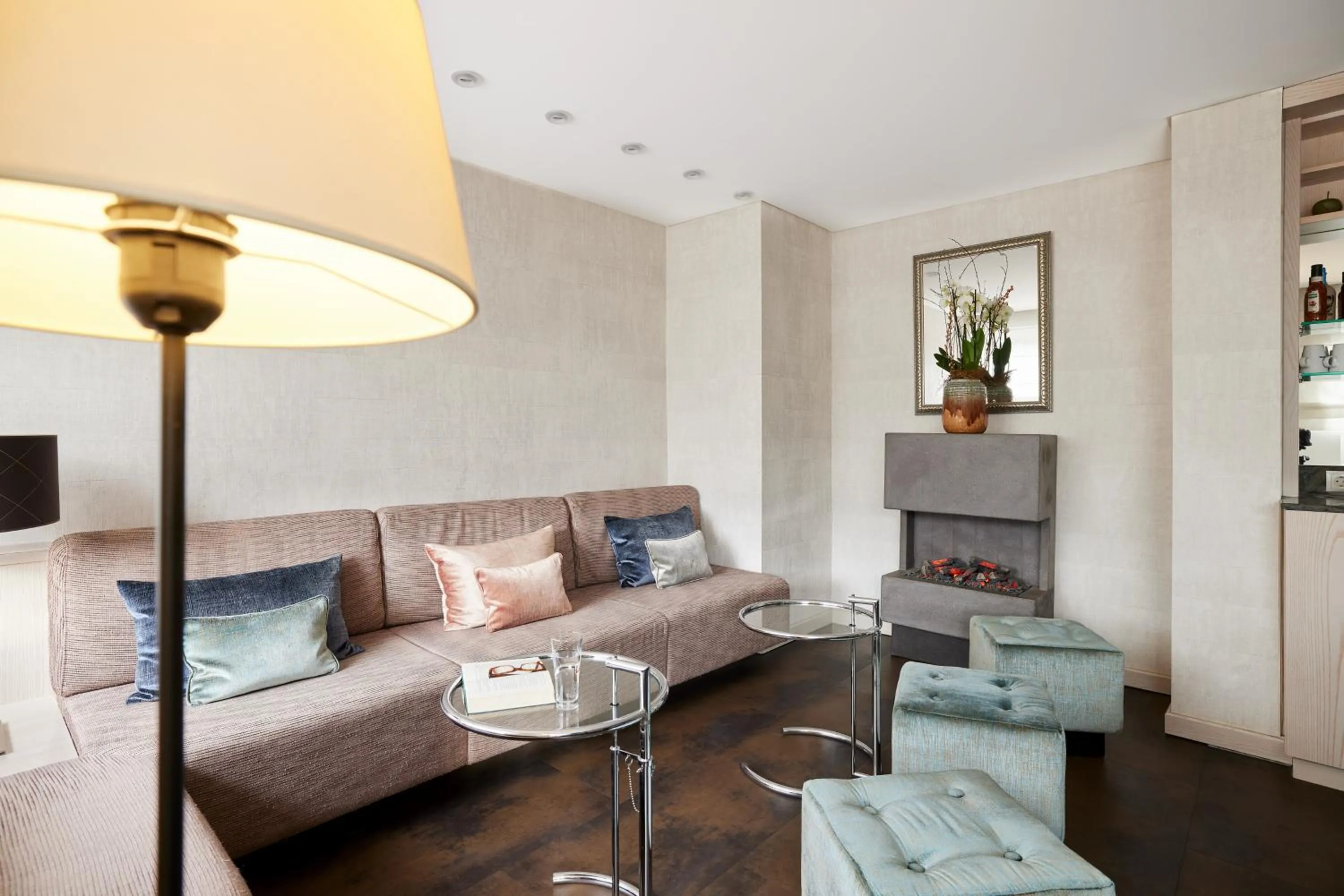 Lounge or bar in Hotel Central Hamburg