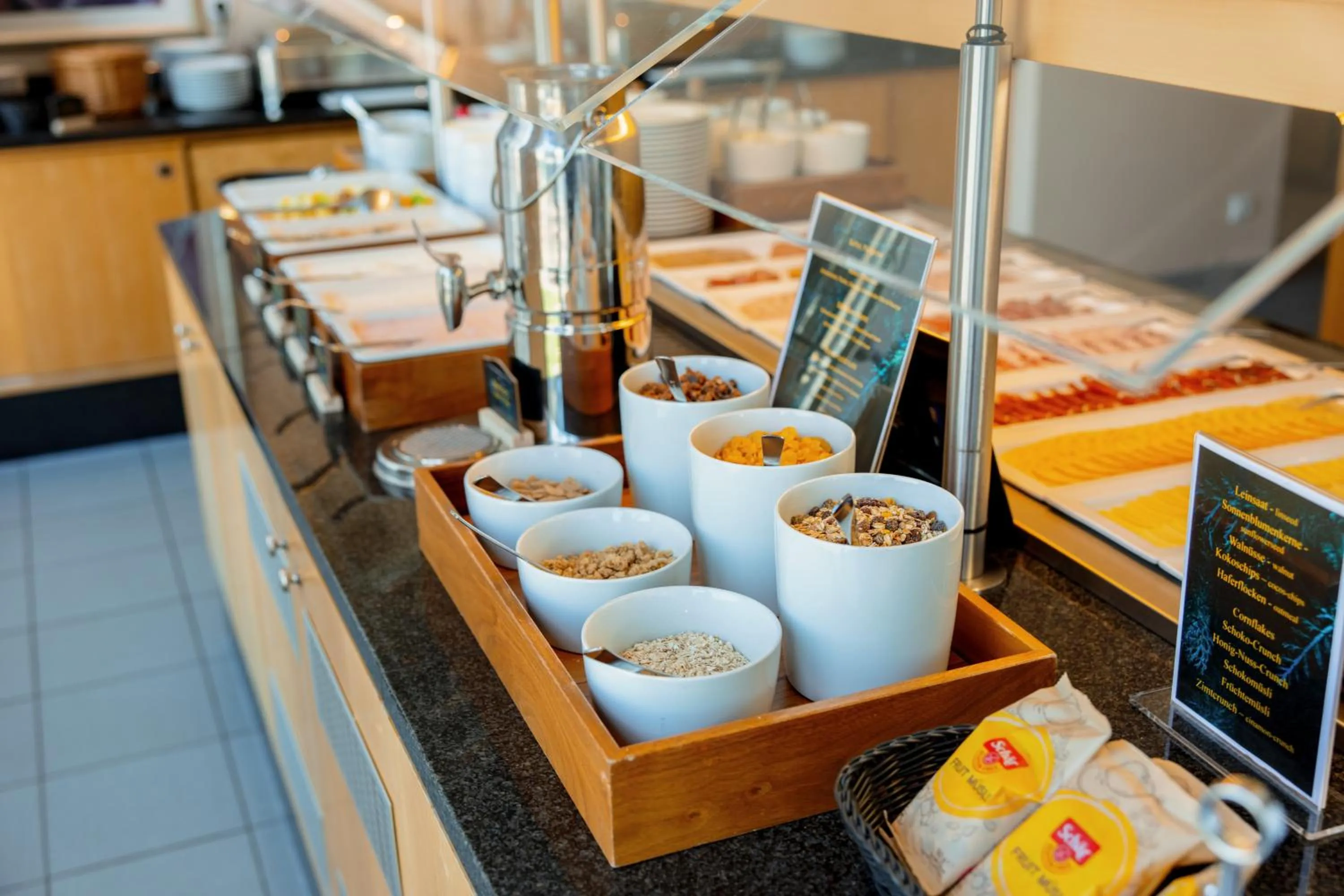 Restaurant/places to eat in Rugs Hotel Augsburg City