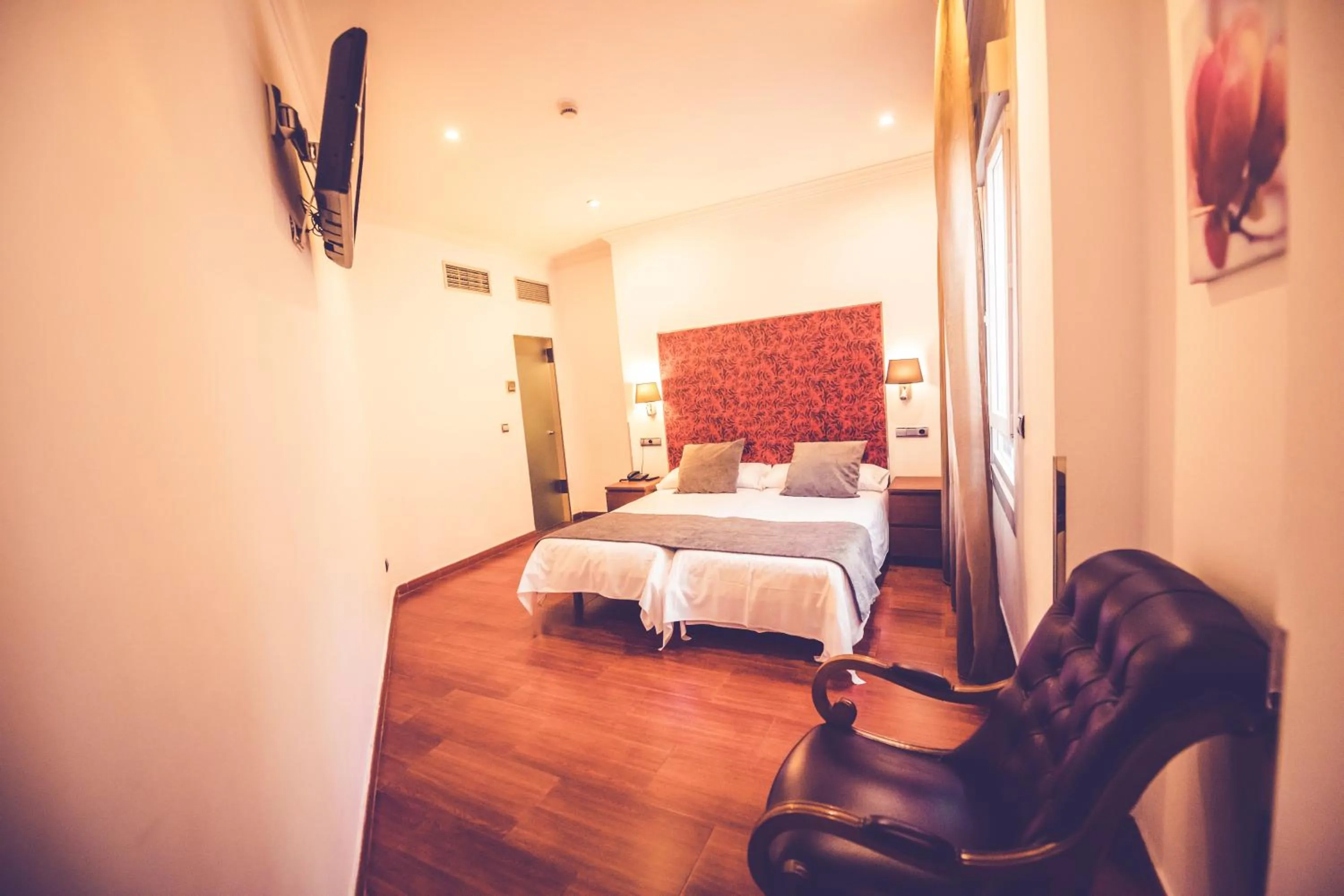 Bed in Hostal Sol Los Angeles