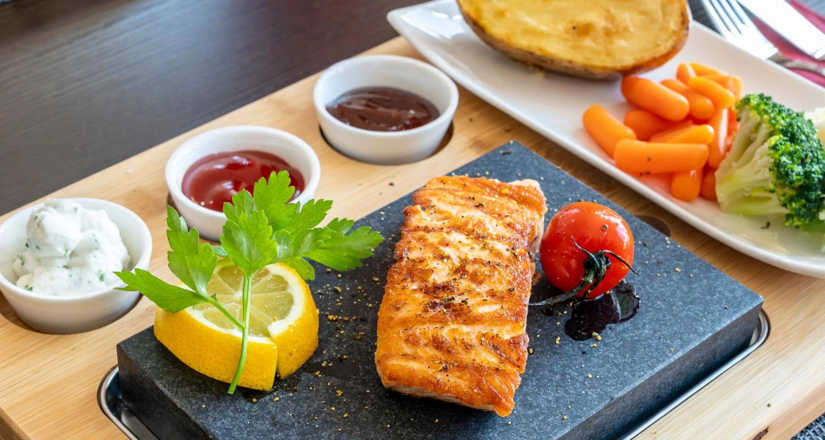 Food and drinks in PLAZA Premium Schwerin Sure Hotel Collection by Best Western