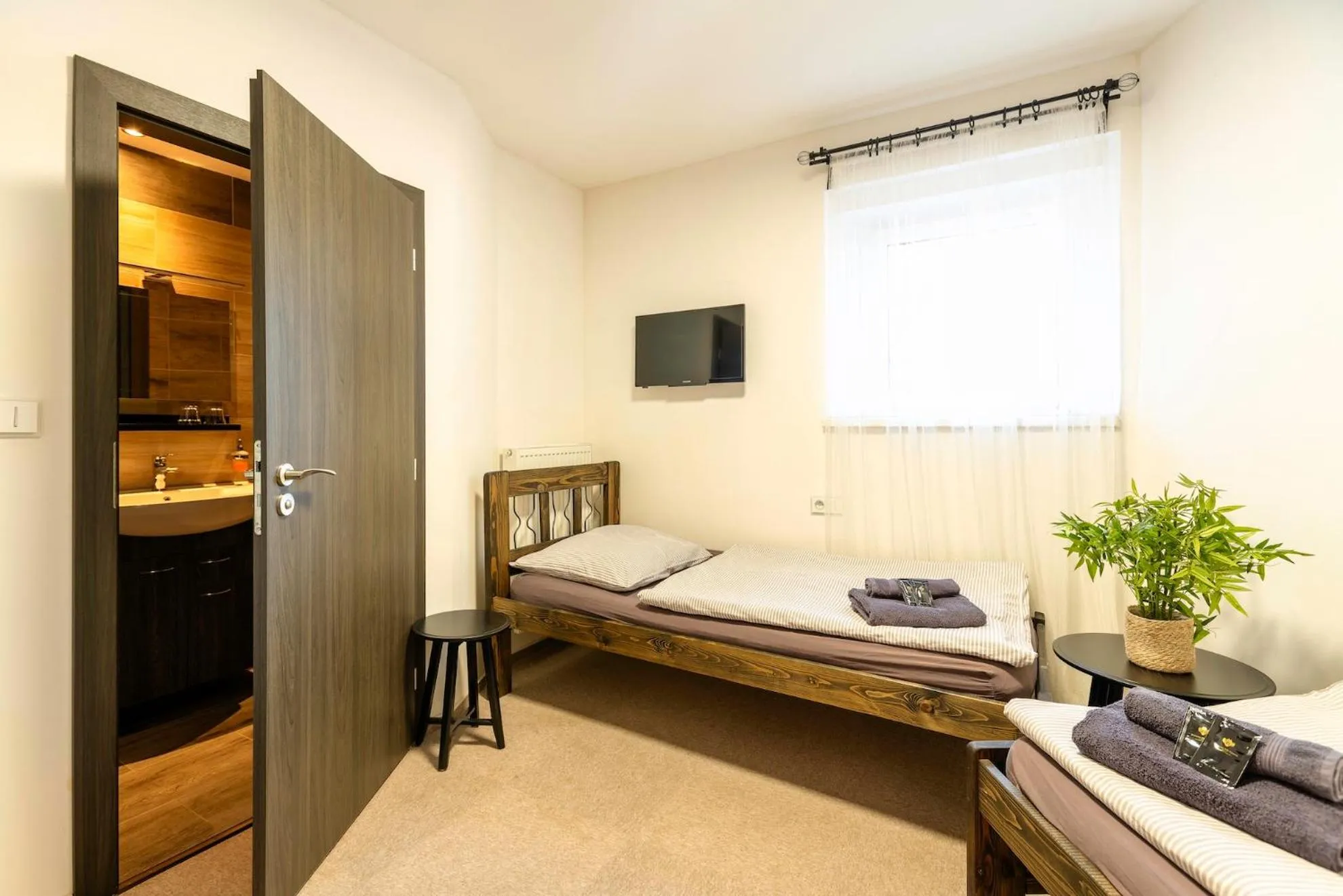 Bed in Restaurace Hotel Praha