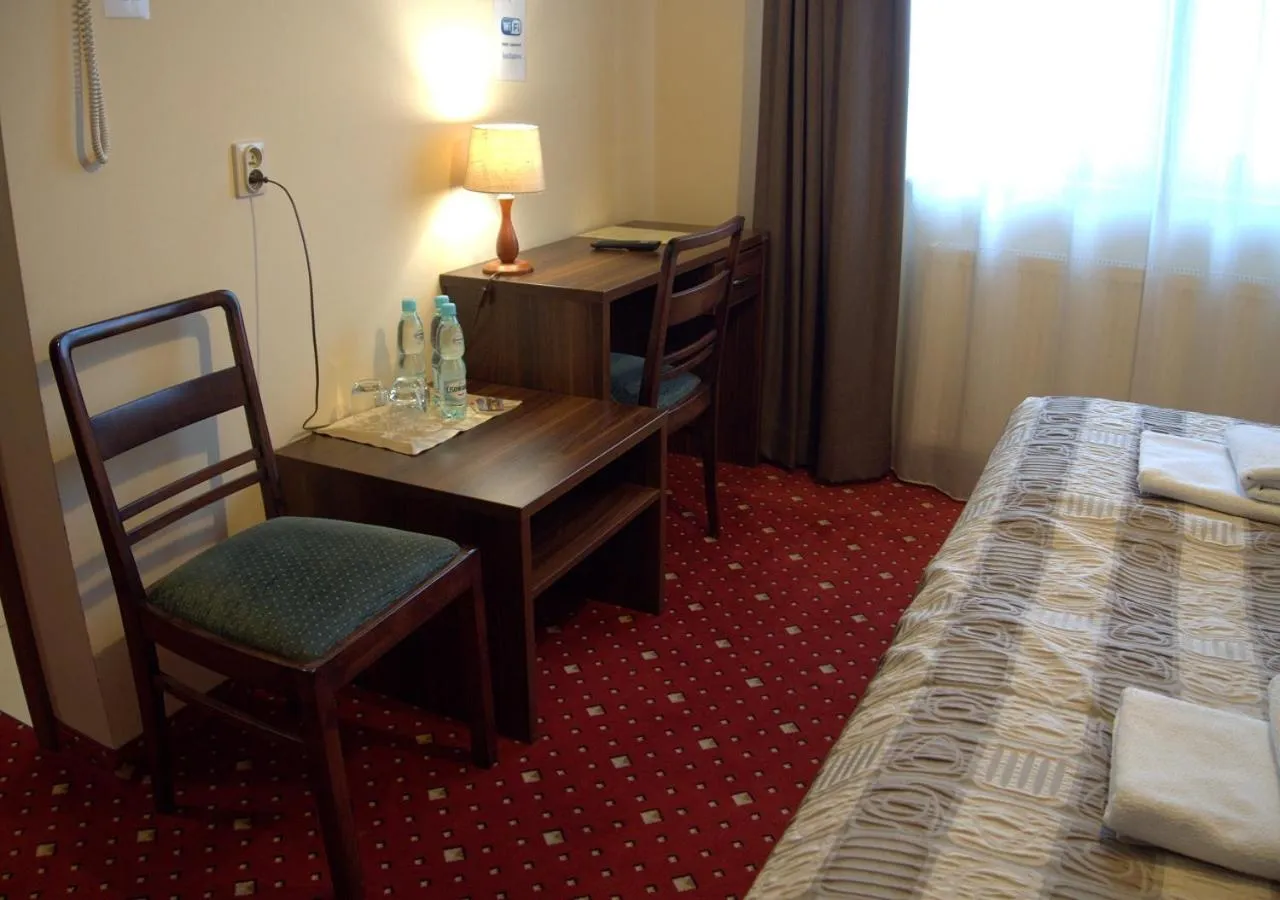 Photo of the whole room, Bed in Hotel Kochanów