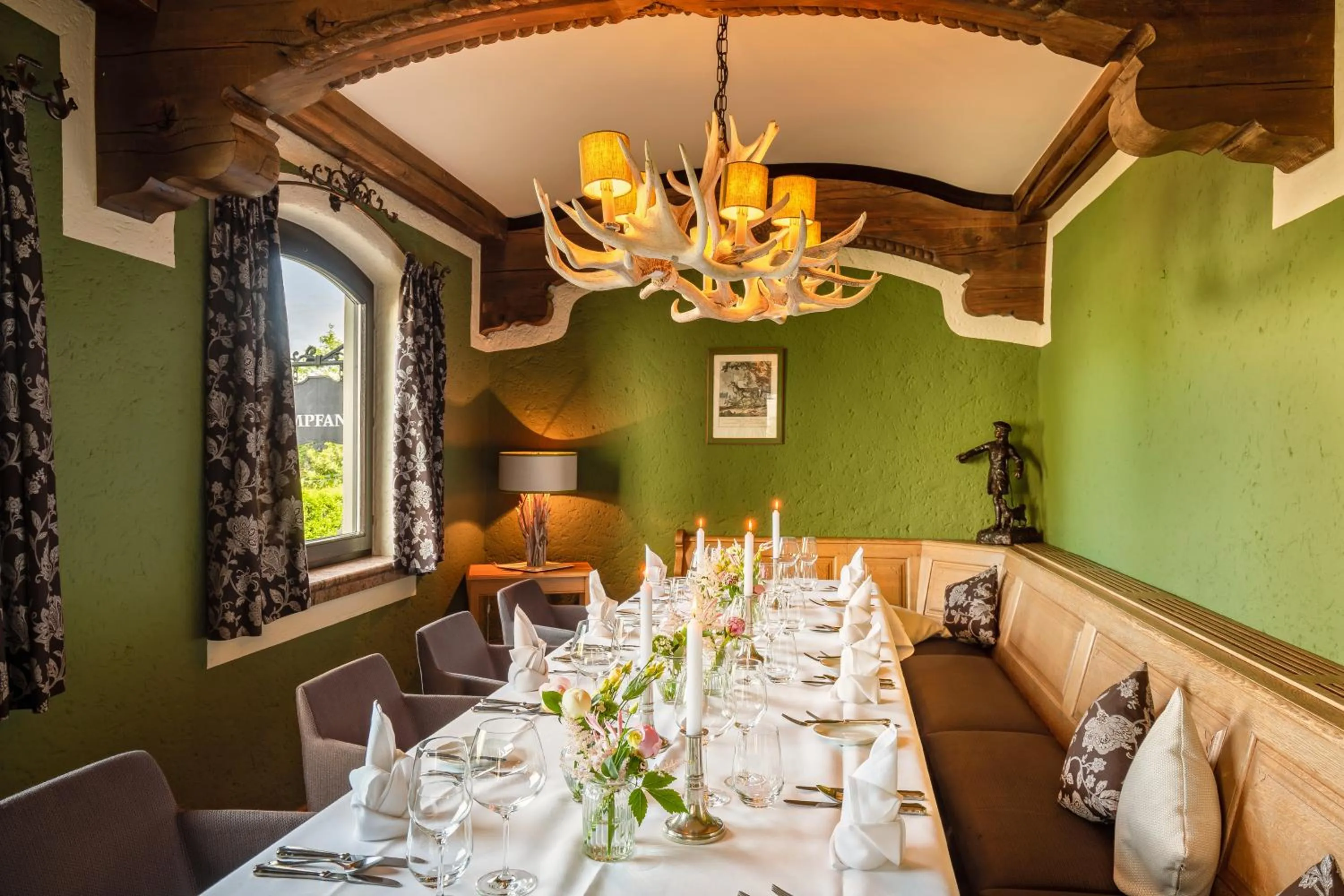 Restaurant/places to eat in Eurener Hof