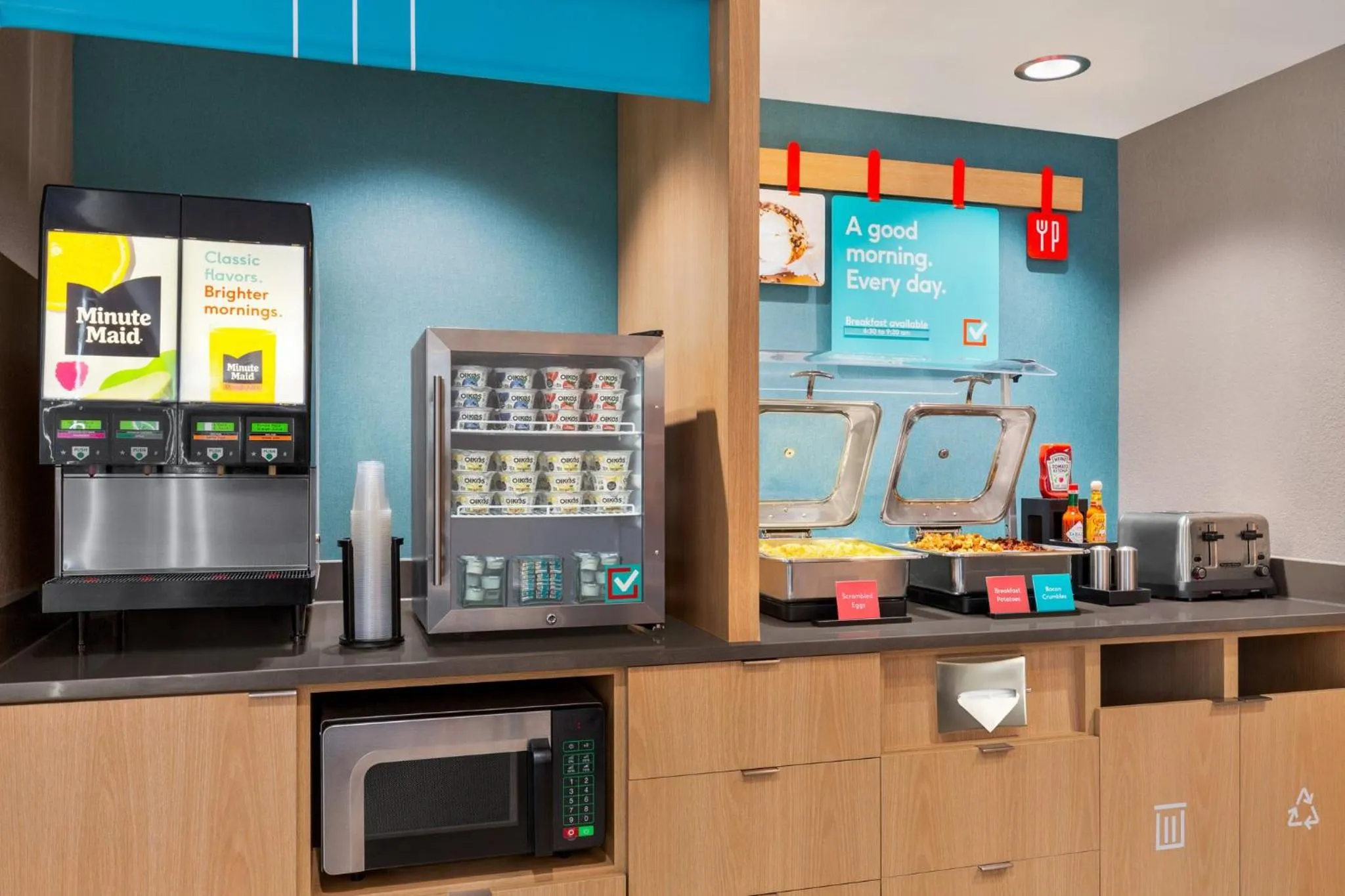 Breakfast in avid hotel Boston Logan Airport - Revere