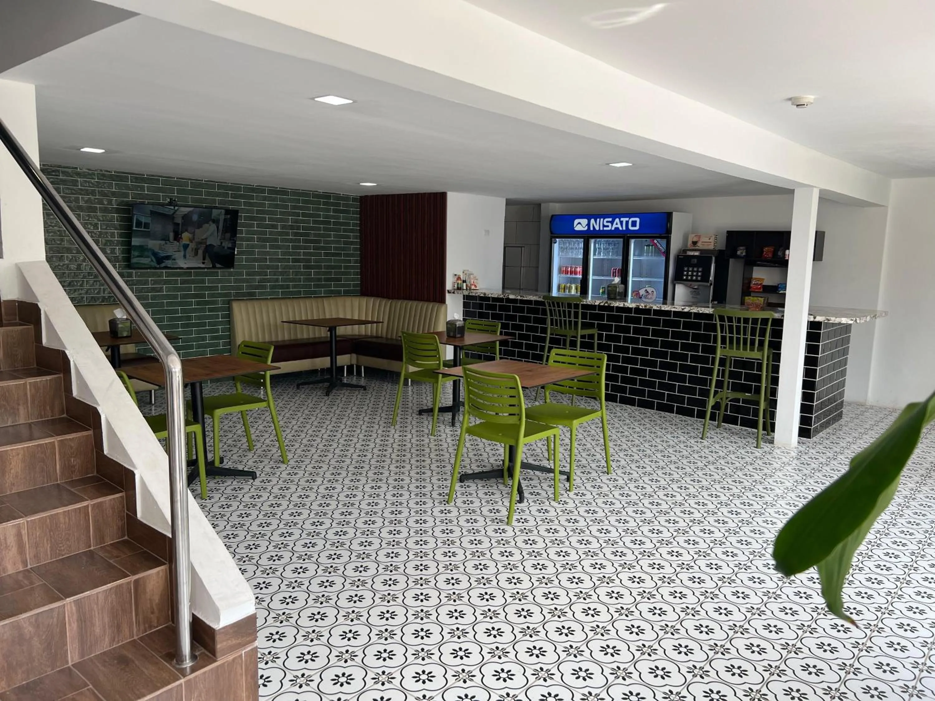 Restaurant/places to eat in Express Inn PTY Aeropuerto Internacional Panama