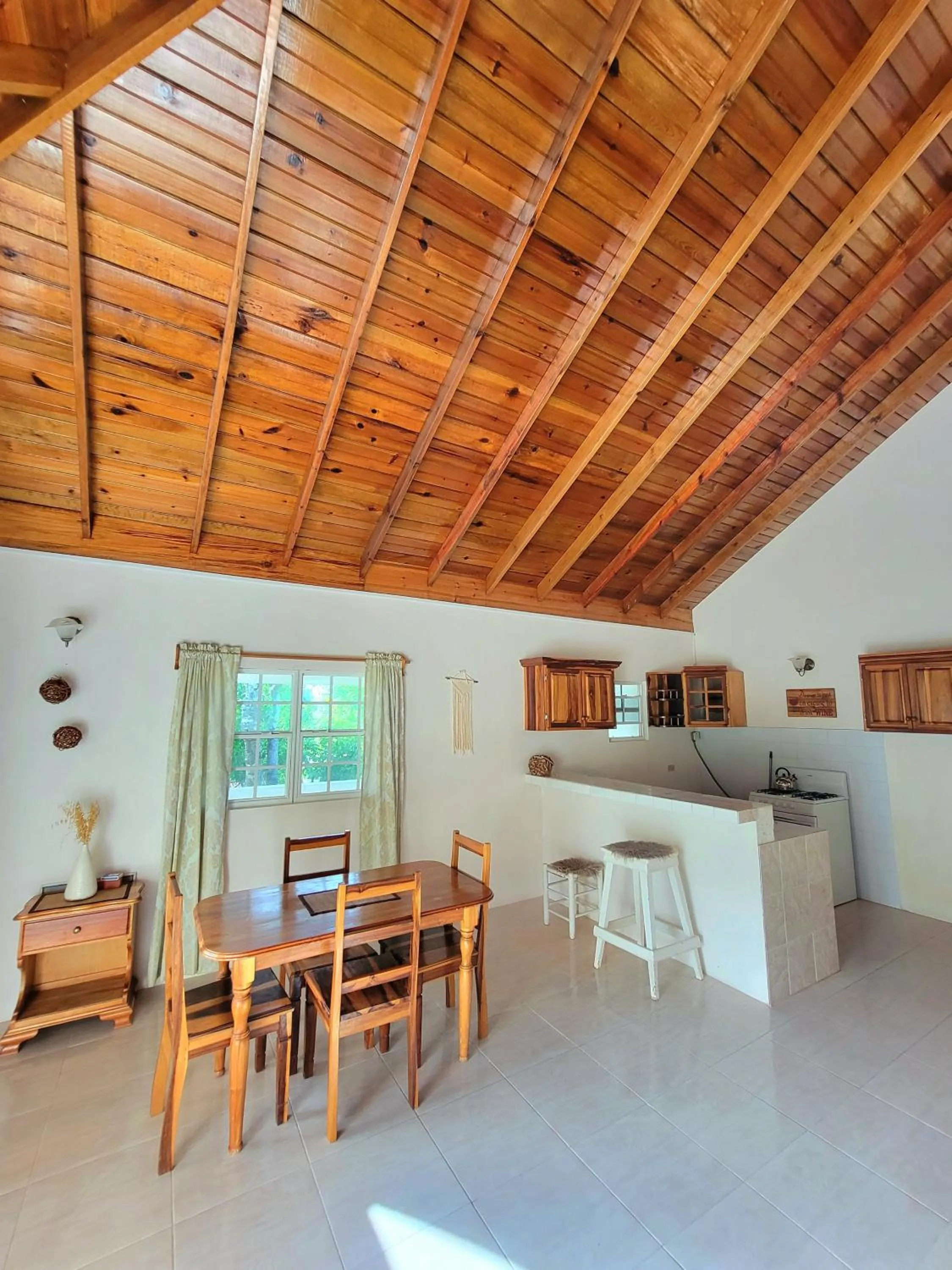 Dining area in Green's Palace Jamaica